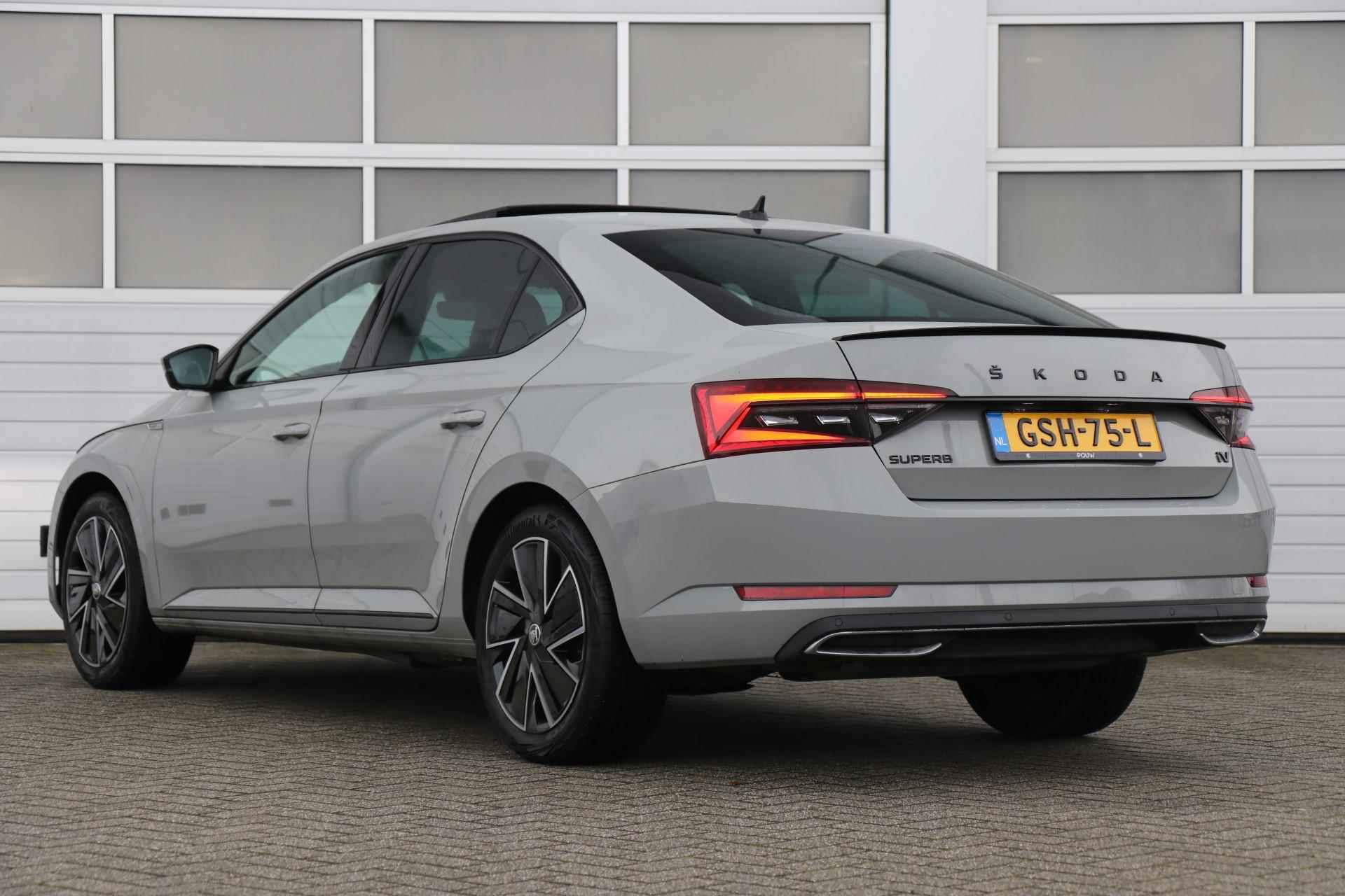 Skoda Superb 1.4 TSI 218pk DSG iV Sportline Business | Panoramadak | 360 Camera | Elektrische Stoelen - 10/44