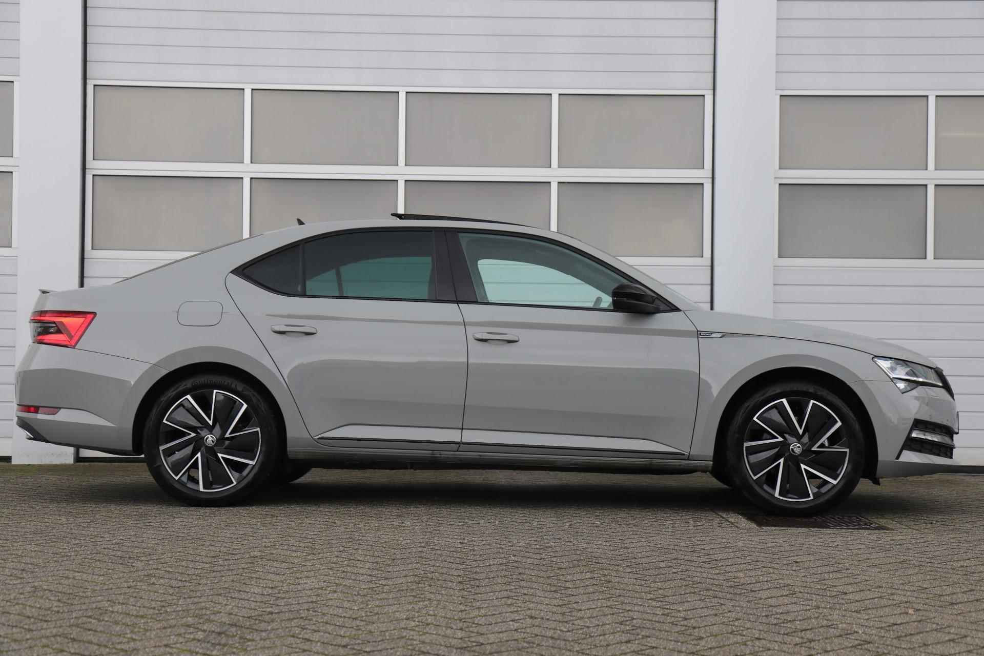 Skoda Superb 1.4 TSI 218pk DSG iV Sportline Business | Panoramadak | 360 Camera | Elektrische Stoelen - 4/45