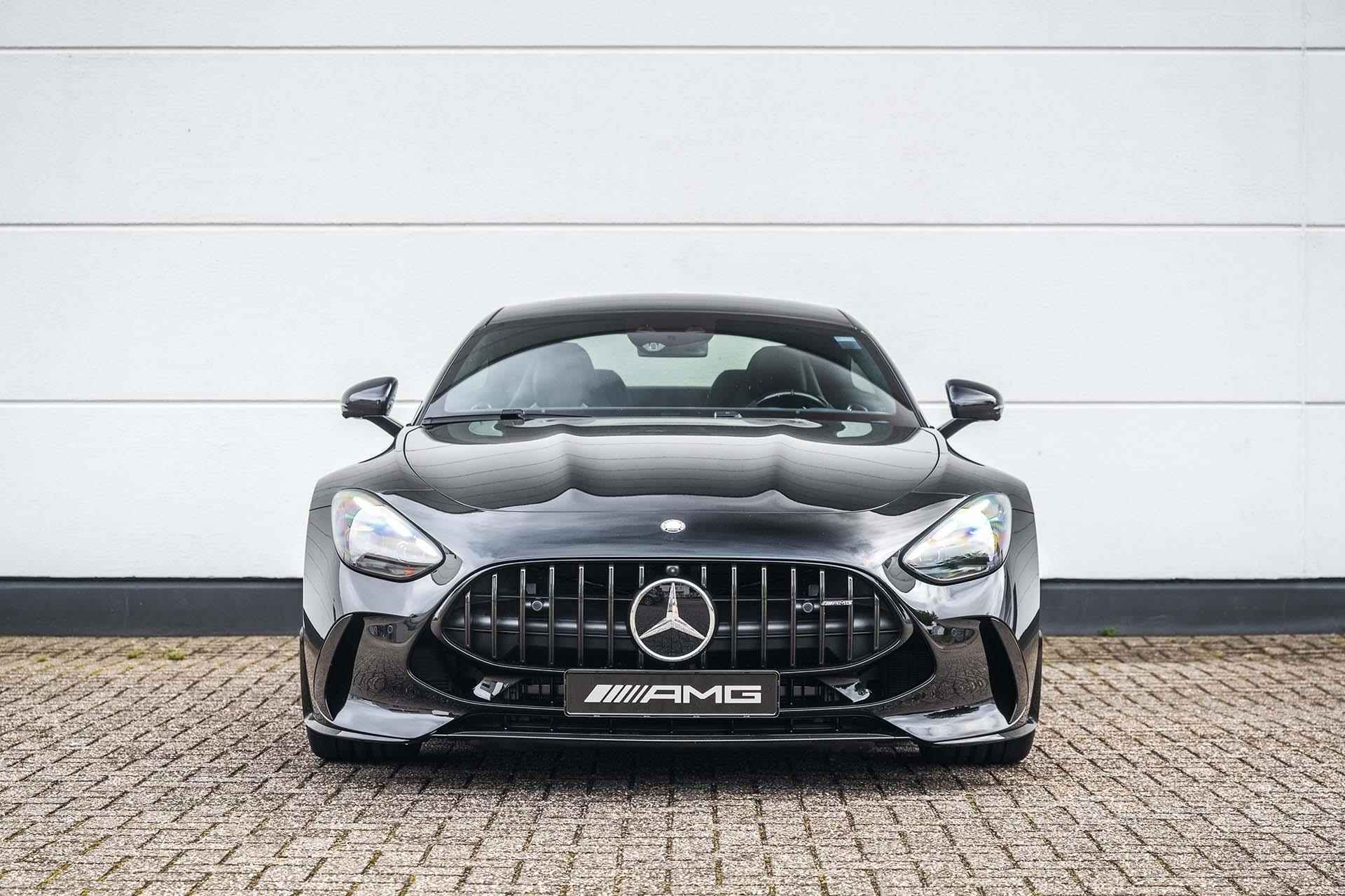 Mercedes-Benz AMG GT AMG 63 4MATIC+ Premium Plus pakket | keramische remmen | Head-up display | Burmester High-End 3D | AMG Carbon Interieur en Exterieur Pakket | 2+2 concept | Liftsysteem | AMG Performance sportstoelen | - 3/50