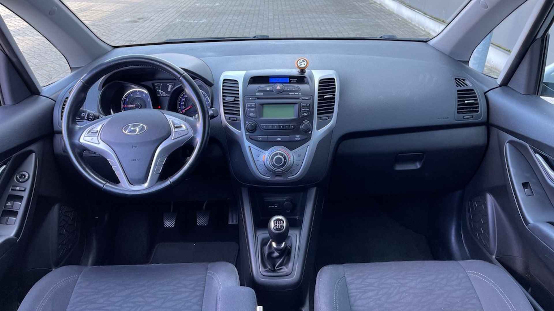 HYUNDAI Ix20 1.4I i-Magine Airco PDC All Season - 3/25