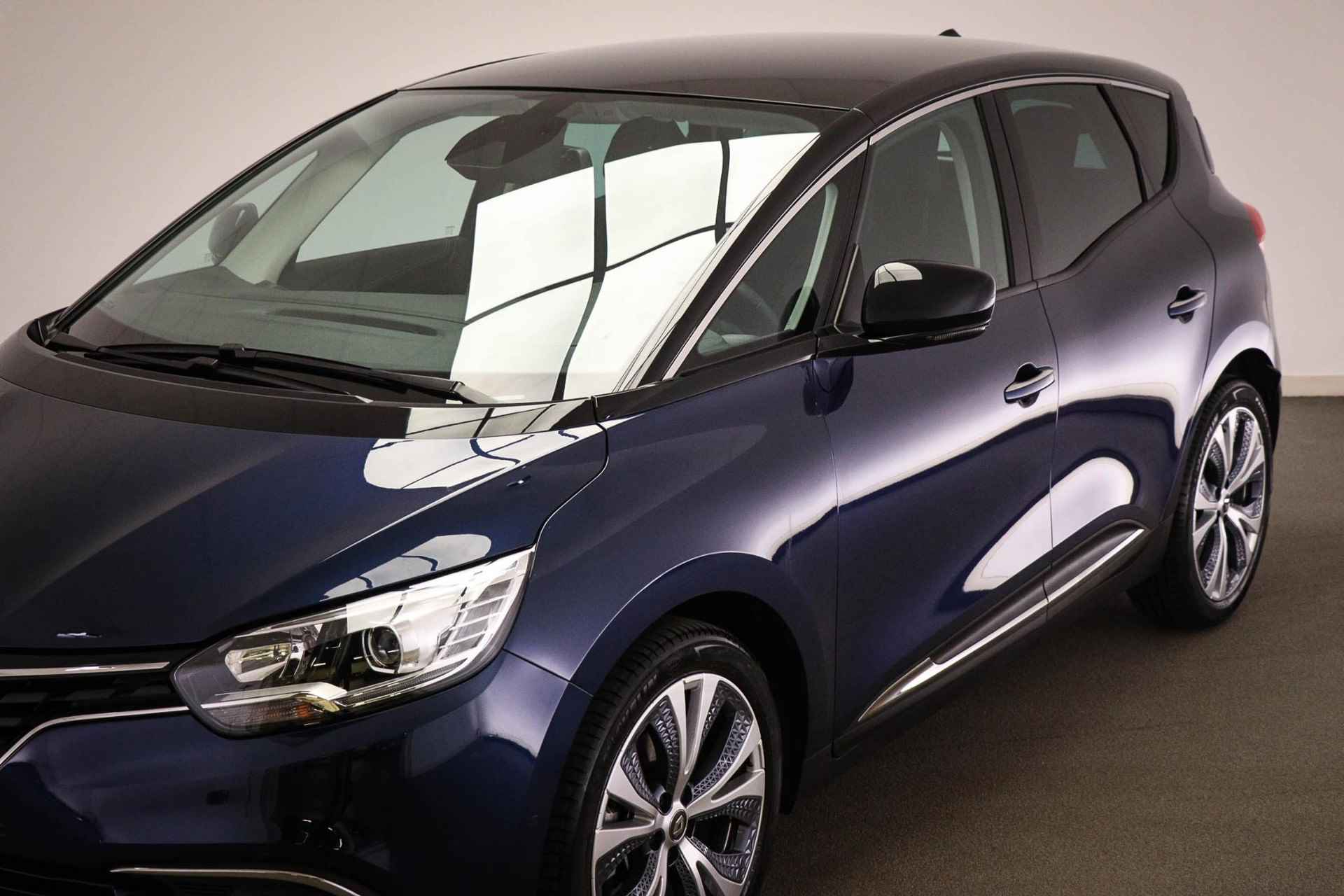 Renault Scénic 1.3 TCe Intens | CLIMA | HALF LEDER | NAVI | DAB | APPLE | CAMERA | 20" - 20/56