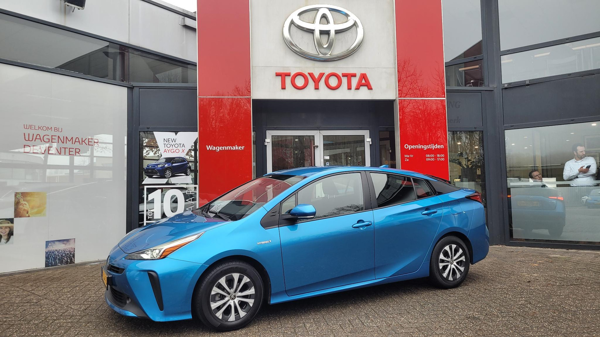 Toyota Prius 1.8 Dynamic NL-AUTO BLIND SPOT KEYLESS HEAD-UP STOELVERWARMING DAB+