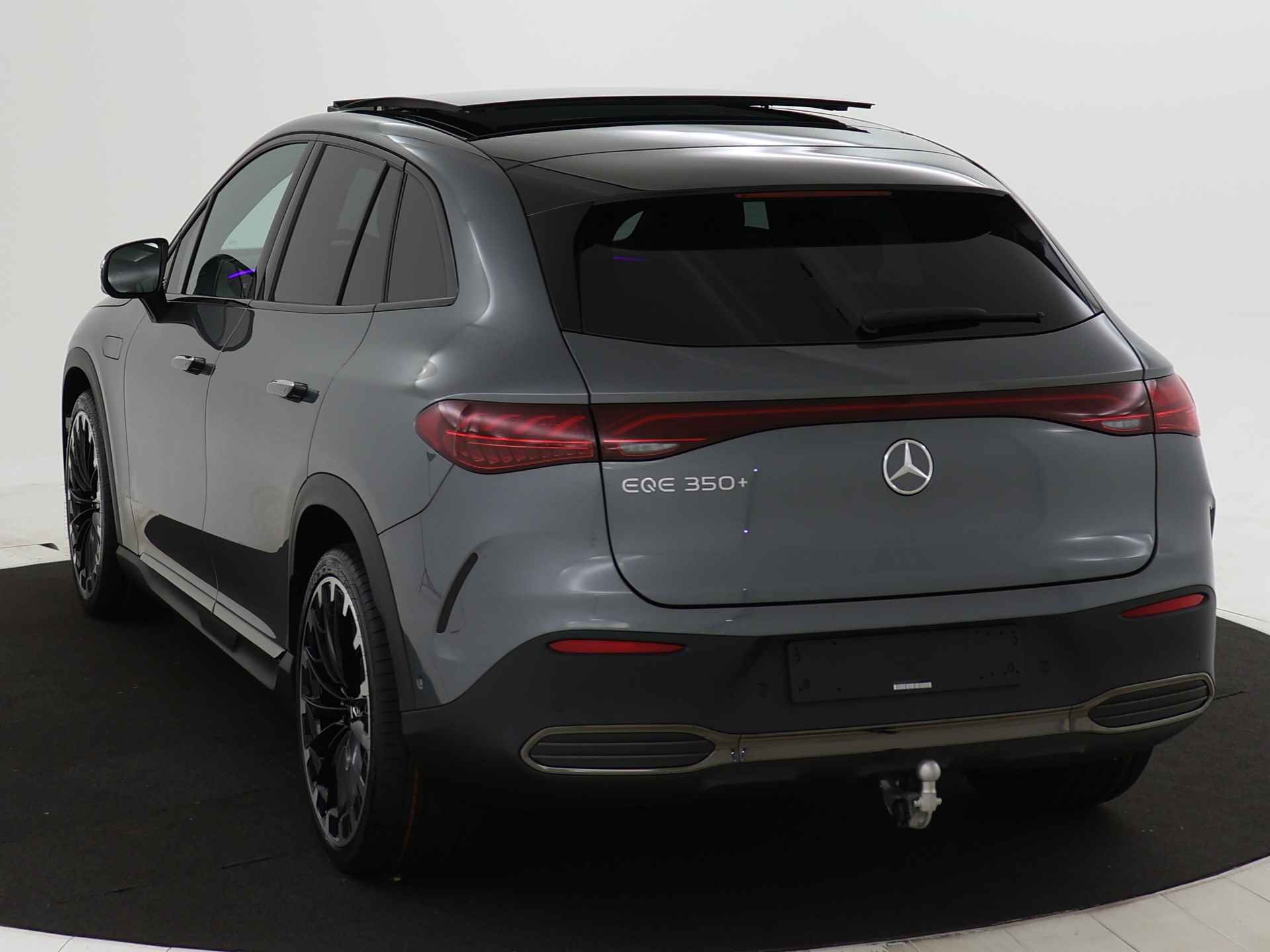 Mercedes-Benz EQE SUV 350+ AMG Line 91 kWh | Trekhaak | Nightpakket | Rijassistentiepakket Plus | USB-pakket plus | EASY PACK achterklep | Burmester® 3D-Surround sound system |  KEYLESS GO-comfortpakket | Parkeerpakket met 360°-camera | - 15/40