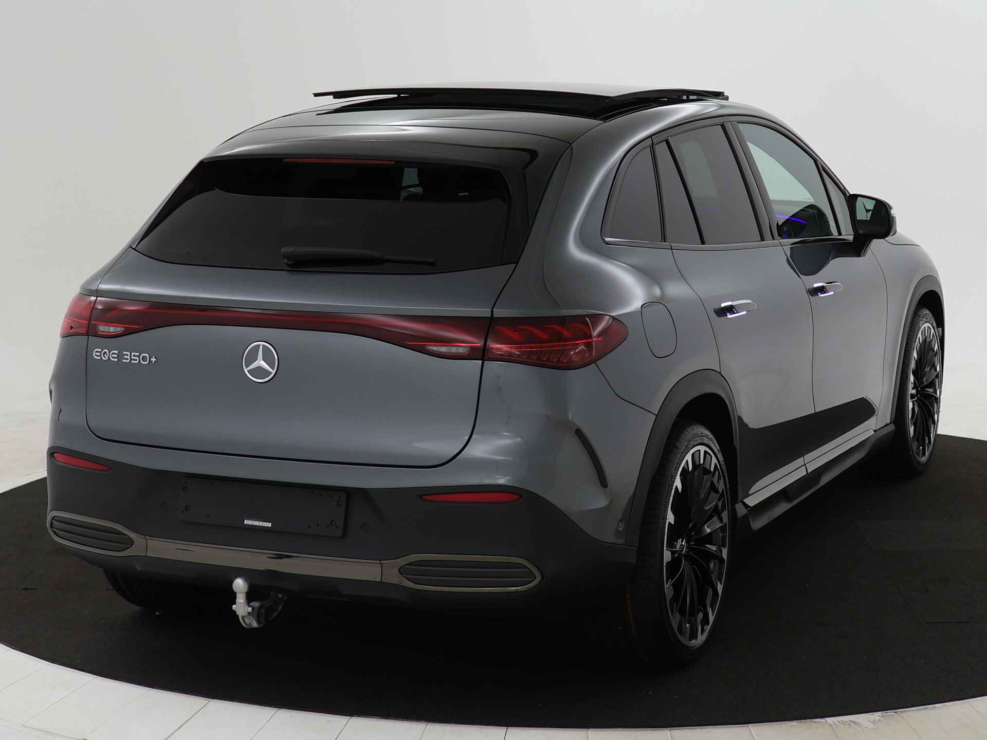 Mercedes-Benz EQE SUV 350+ AMG Line 91 kWh | Trekhaak | Nightpakket | Rijassistentiepakket Plus | USB-pakket plus | EASY PACK achterklep | Burmester® 3D-Surround sound system |  KEYLESS GO-comfortpakket | Parkeerpakket met 360°-camera | - 16/40