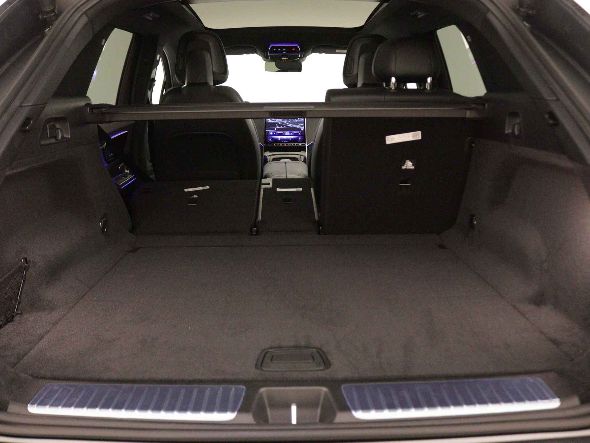 Mercedes-Benz EQE SUV 350+ AMG Line 91 kWh | Trekhaak | Nightpakket | Rijassistentiepakket Plus | USB-pakket plus | EASY PACK achterklep | Burmester® 3D-Surround sound system |  KEYLESS GO-comfortpakket | Parkeerpakket met 360°-camera | - 33/40