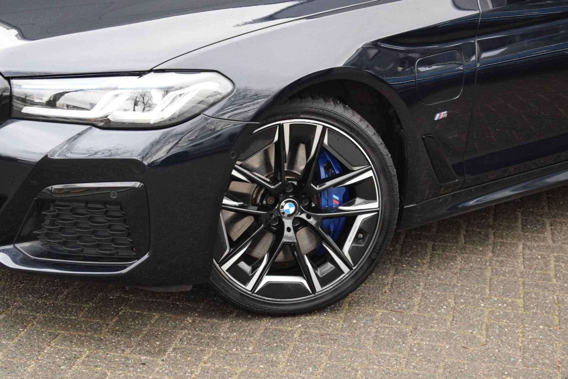 BMW 5-serie 545e xDrive High Executive M-Sport / Stoelventilatie / Panoramadak / BMW Laser - 51/72