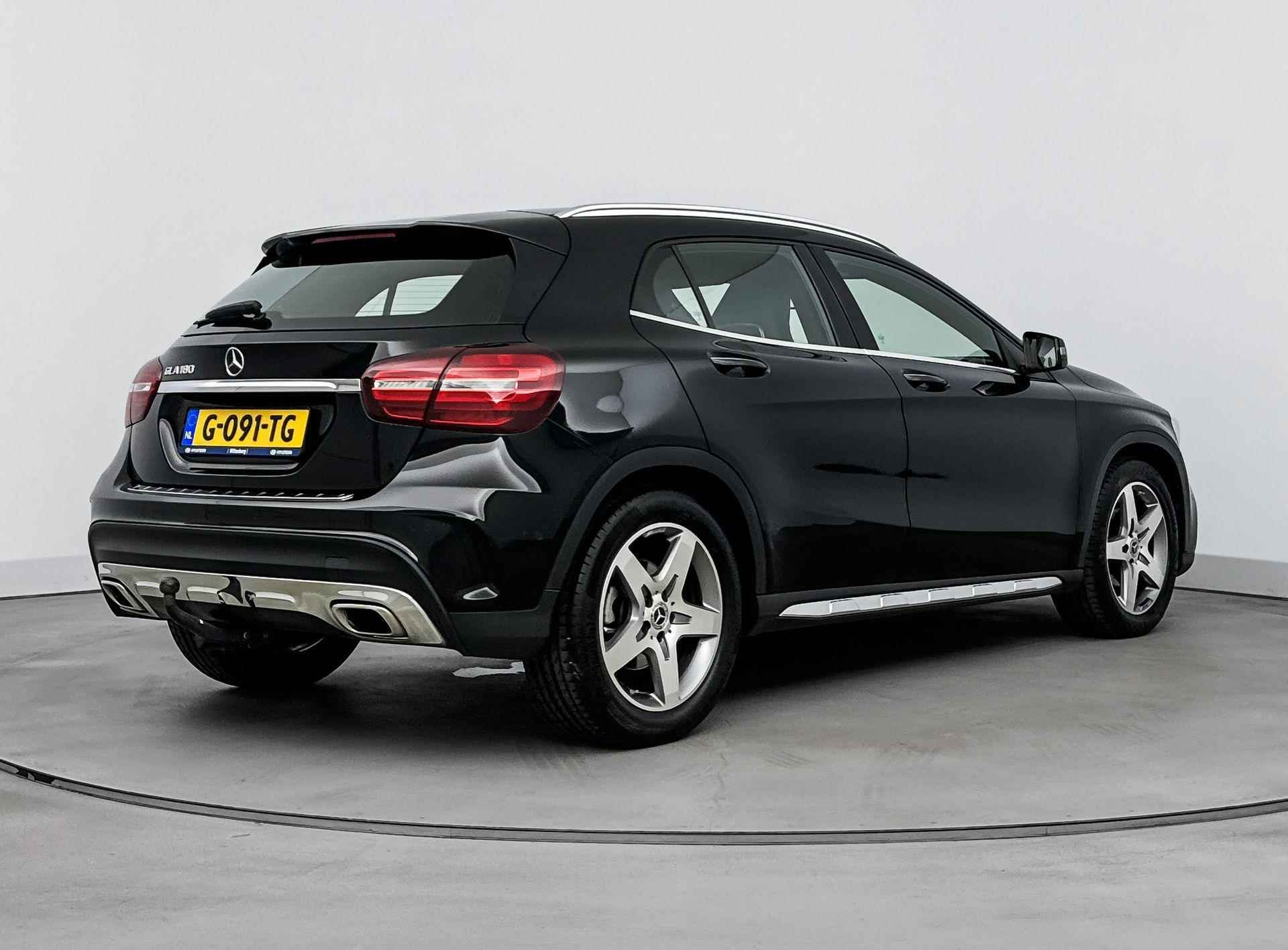 Mercedes-Benz GLA-klasse 180 Business Solution AMG Aut. | Sportstoelen | Sportstuur | Stoelverwarming | Trekhaak | Navigatie | Camera | - 3/32