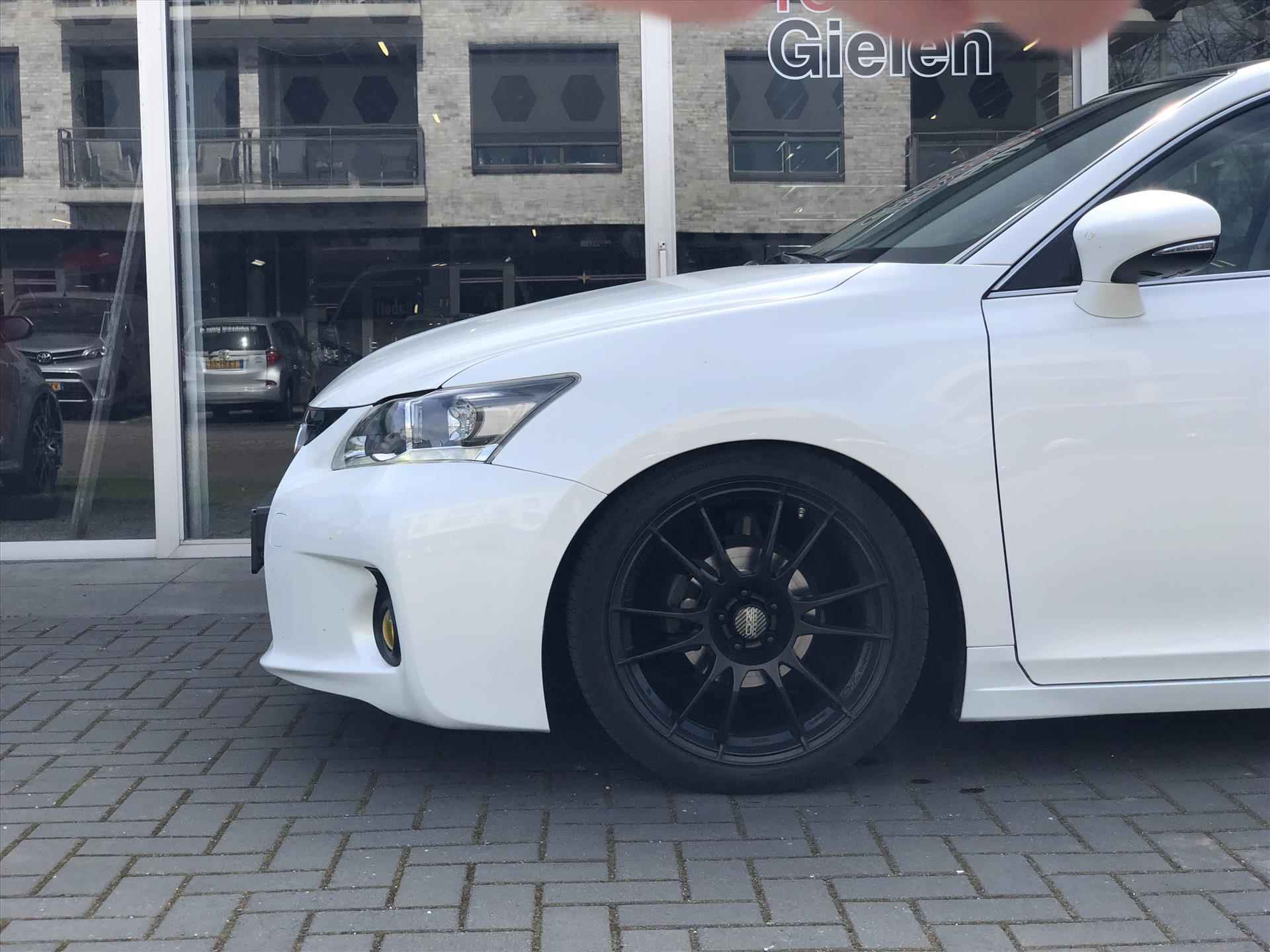 Lexus Ct 200h Business Line Pro F Sport Grill | Parkeercamera, Keyless, Cruise control, 18 inch, Privacy Glass, Zeer compleet! - 8/39