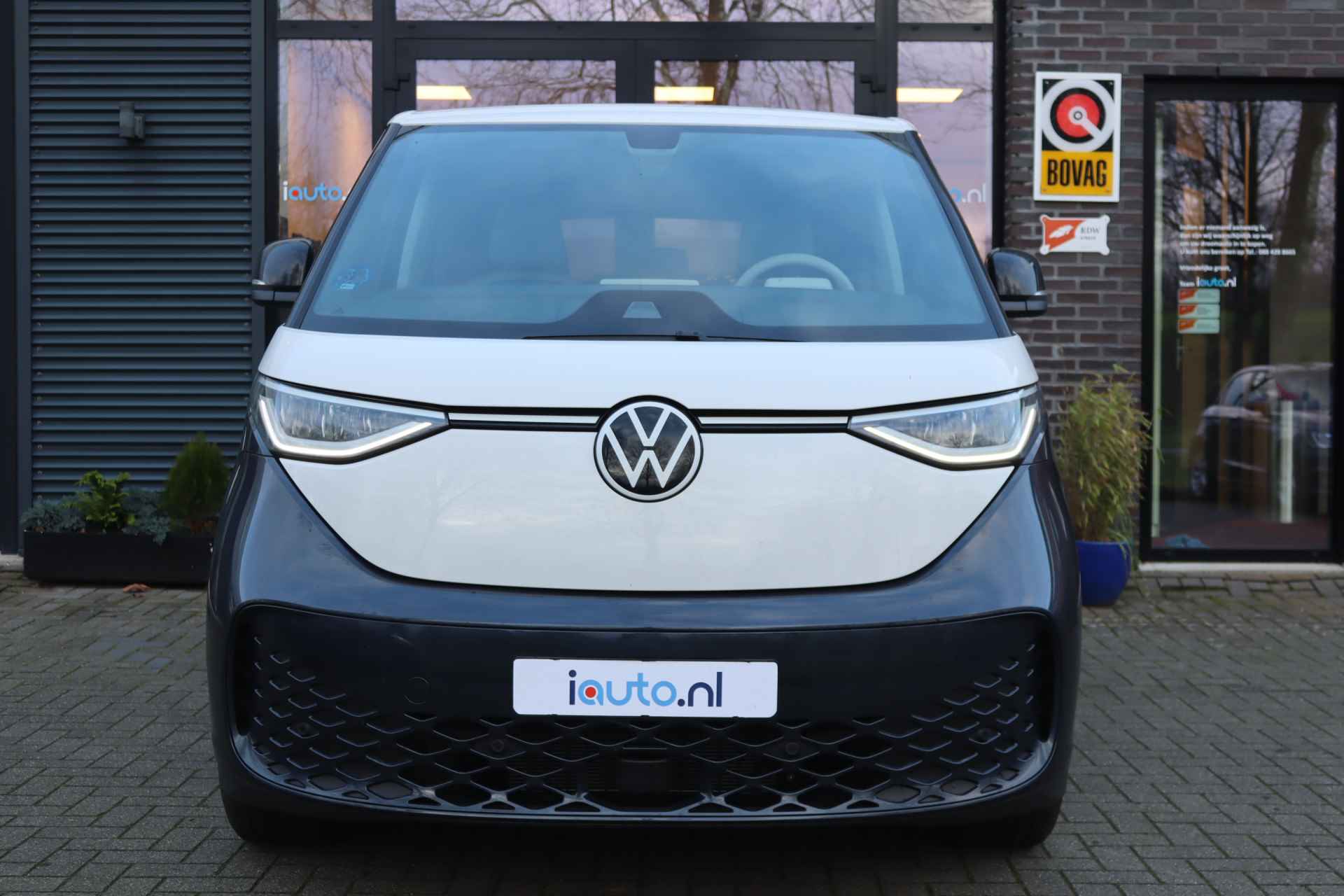 Volkswagen ID. Buzz Pro Style 77kWh LED/Keyless/Camera/Acc/Elek. klep/19" - 7/38