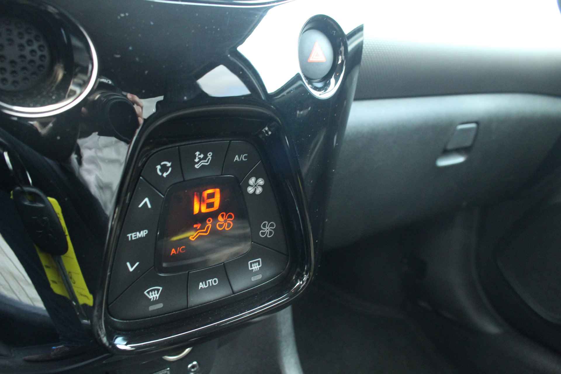 Peugeot 108 1.0 e-VTi Allure | Climate C. | Camera | Privacy Glass | 15" LMV | Elec. ramen | - 5/21