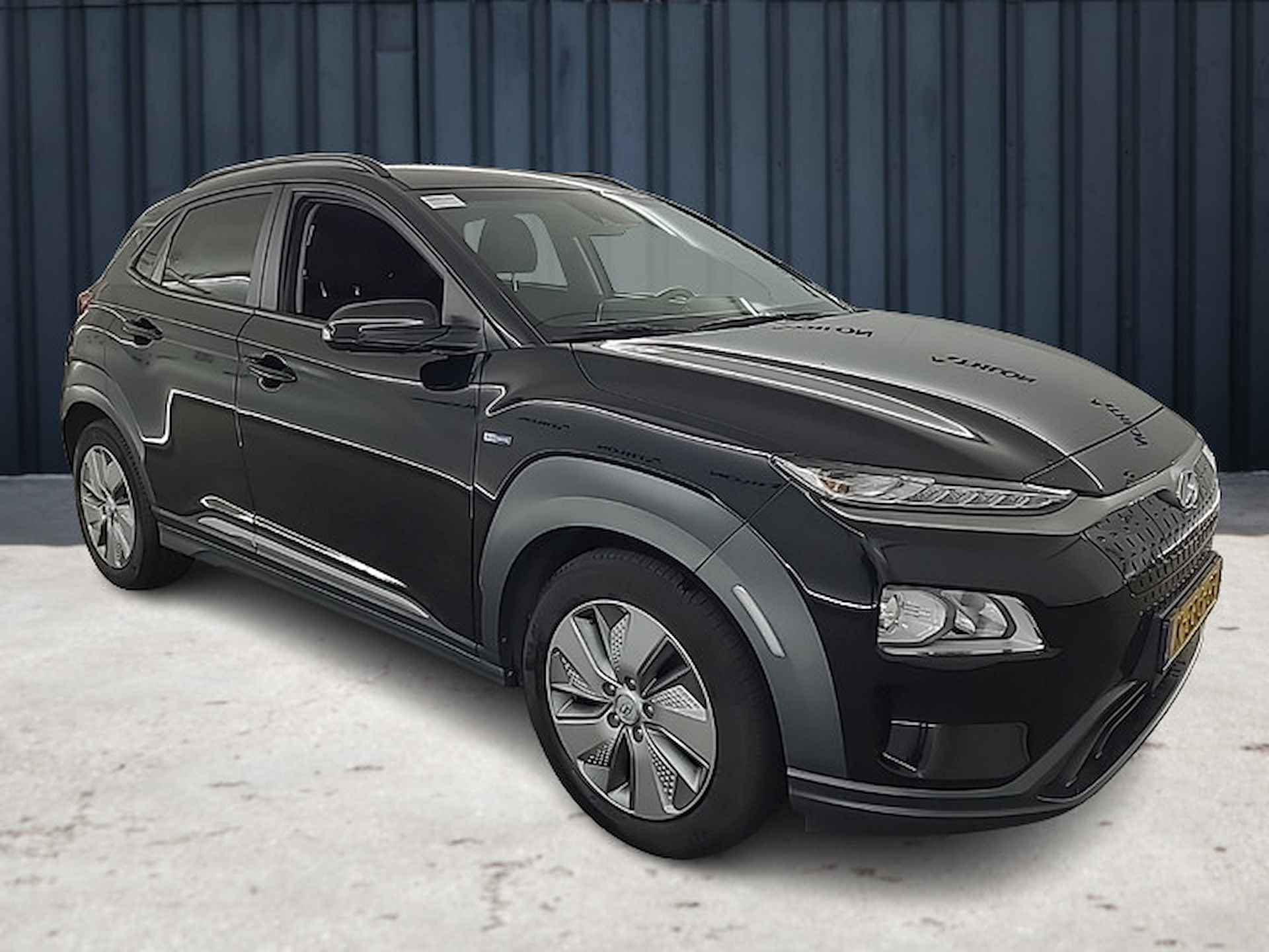 Hyundai KONA EV Fashion 64 kWh (204 PK) (Subsidie Mogelijk) 1e-Eig, Hyundai-Dealer-Onderh, 12-Mnd-BOVAG, NL-Auto, Warmtepomp, Navigatie/Apple-Carplay/Android-Auto, Adaptive-Cruisecontrol, Keyless-Entry/Start, Head-Up, Parkeersensoren, Achteruitrijcamera, Premium-Audio, Licht-Zicht-Pakket, DAB, Lm-Velgen-17Inch, Privacy-Glas - 3/22