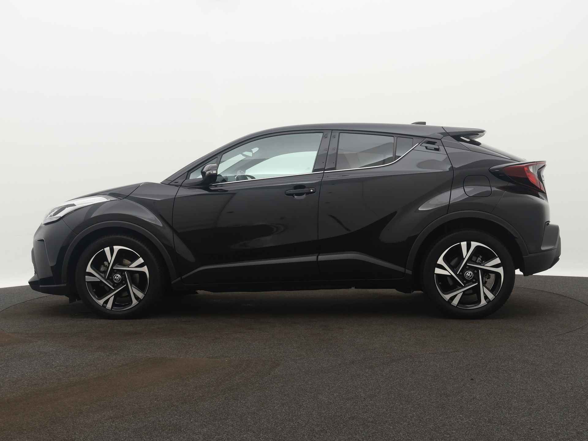 Toyota C-HR 1.8 Hybrid Style | Apple CarPlay | Camera | Navigatie | Dodehoek Ass. | Parkeersensoren | Stoelverwarming | - 15/42