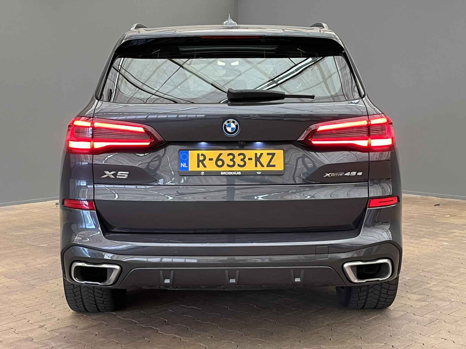 BMW X5 xDrive45e High Executive | Panorama Dak | Luchtvering | Camera | Stuur- en Stoelverwarming | Vol Leder! | Elek. Stoel | Camera | LED | Virtual Dashboard | 19" Lichtmetaal | Clima | Cruise - 16/64