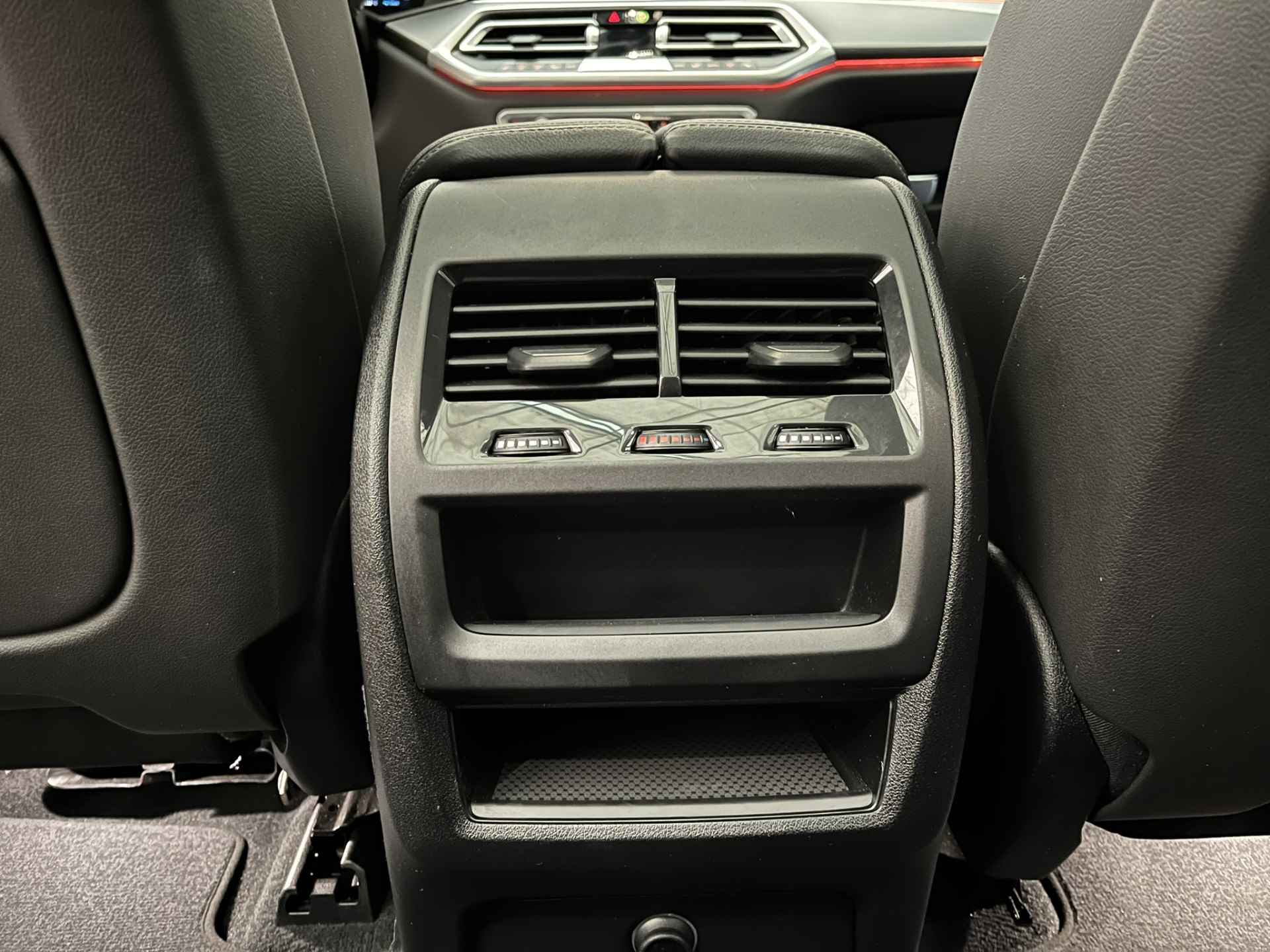 BMW X5 xDrive45e High Executive | Panorama Dak | Luchtvering | Camera | Stuur- en Stoelverwarming | Vol Leder! | Elek. Stoel | Camera | LED | Virtual Dashboard | 19" Lichtmetaal | Clima | Cruise - 46/64