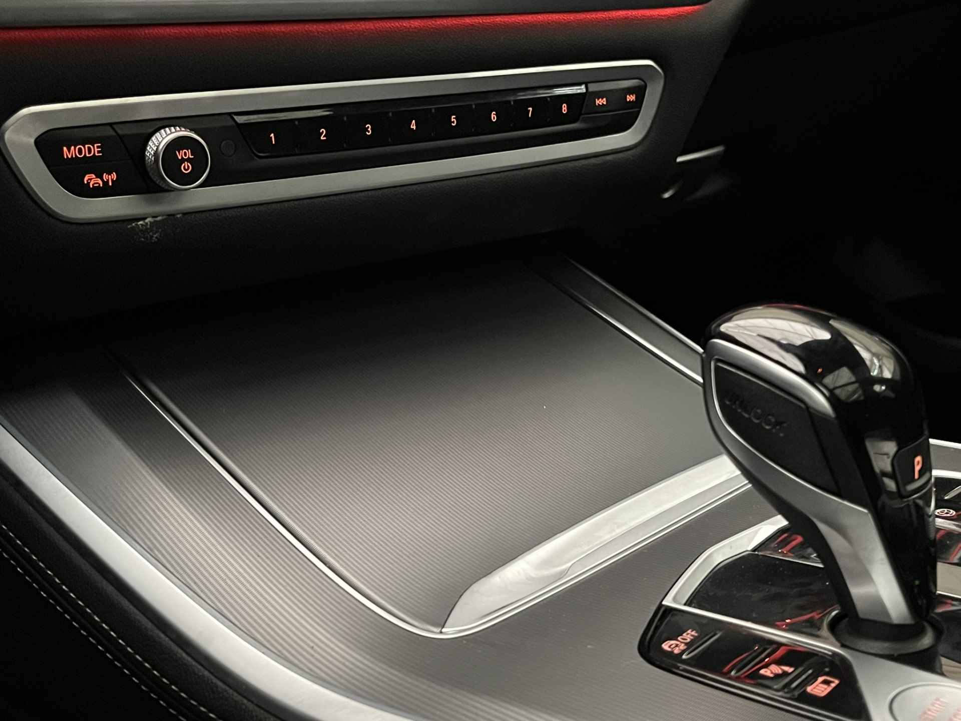 BMW X5 xDrive45e High Executive | Panorama Dak | Luchtvering | Camera | Stuur- en Stoelverwarming | Vol Leder! | Elek. Stoel | Camera | LED | Virtual Dashboard | 19" Lichtmetaal | Clima | Cruise - 62/64
