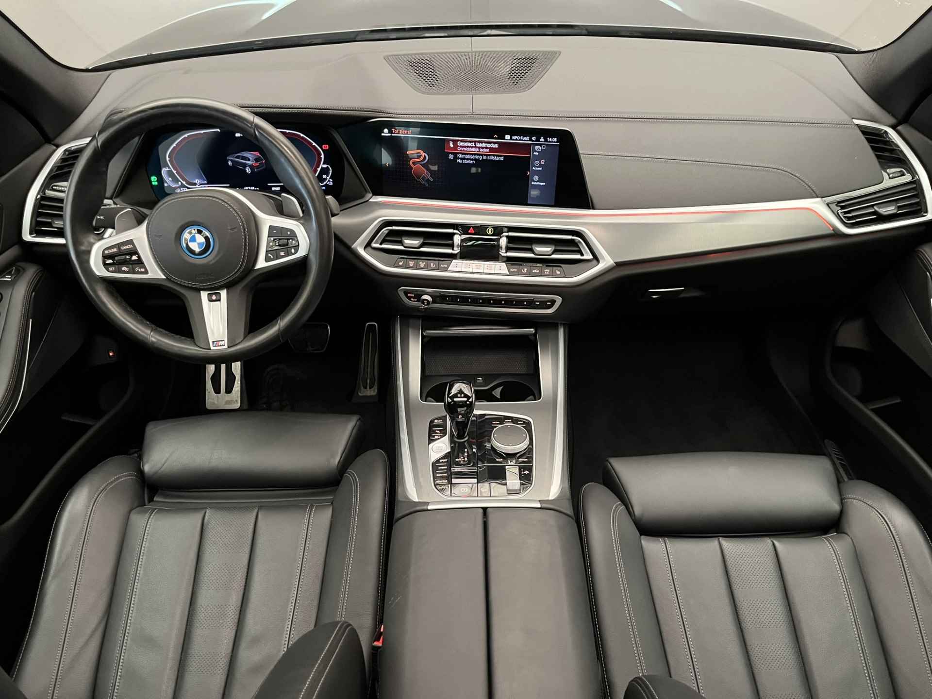 BMW X5 xDrive45e High Executive | Panorama Dak | Luchtvering | Camera | Stuur- en Stoelverwarming | Vol Leder! | Elek. Stoel | Camera | LED | Virtual Dashboard | 19" Lichtmetaal | Clima | Cruise - 4/64