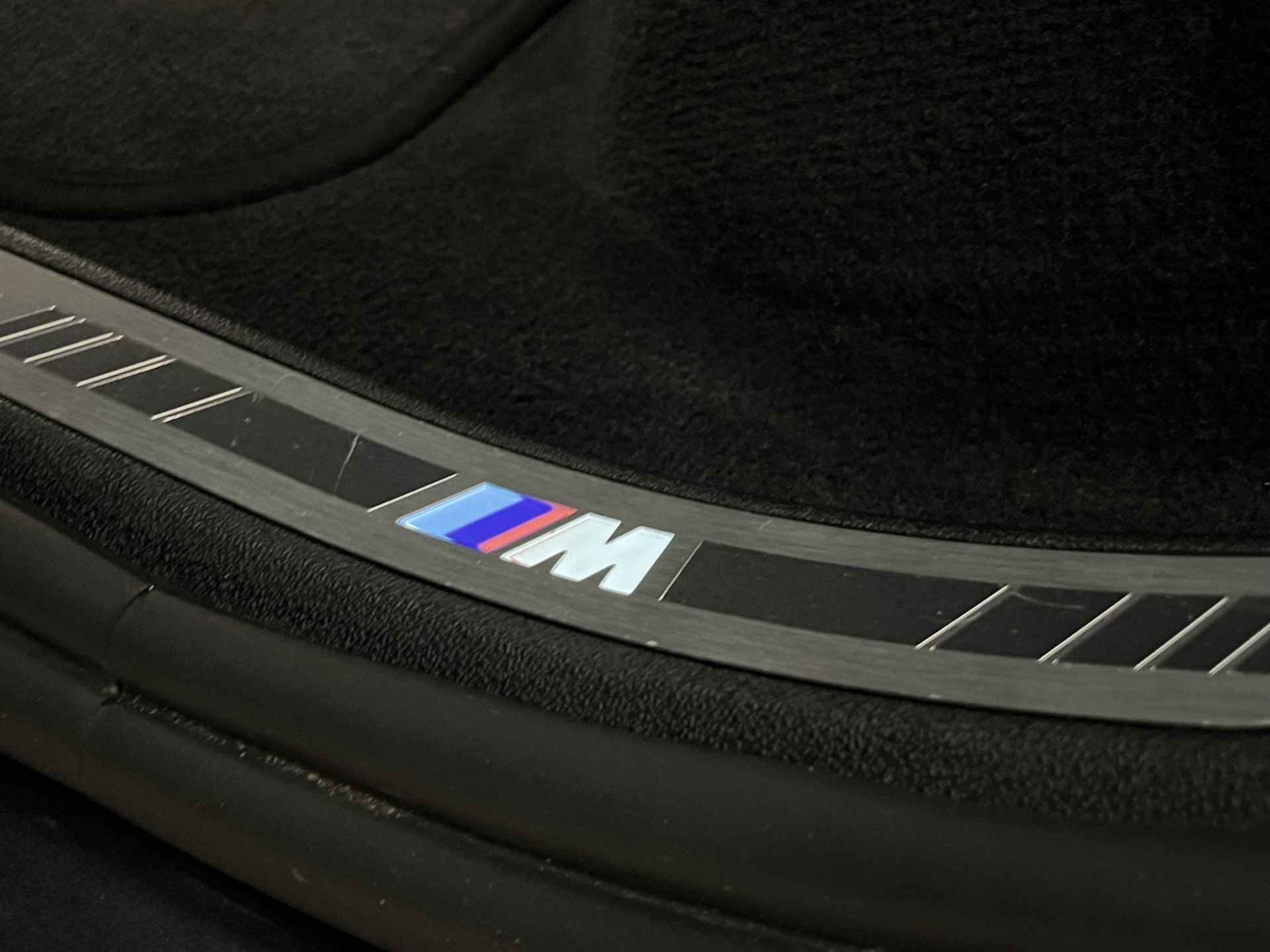 BMW X5 xDrive45e High Executive | Panorama Dak | Luchtvering | Camera | Stuur- en Stoelverwarming | Vol Leder! | Elek. Stoel | Camera | LED | Virtual Dashboard | 19" Lichtmetaal | Clima | Cruise - 19/64