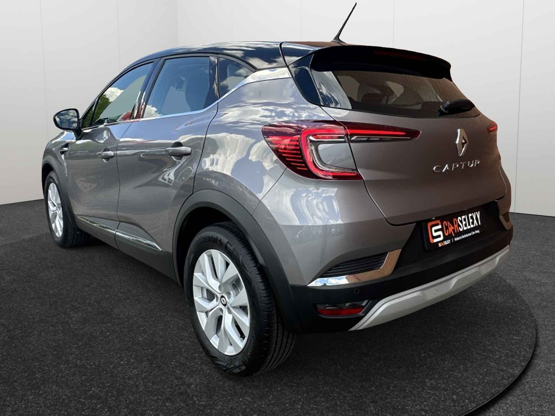 Renault Captur 1.3 TCe Intens 140PK Automaat Camera Navigatie 1500 kg trekgewic - 32/39