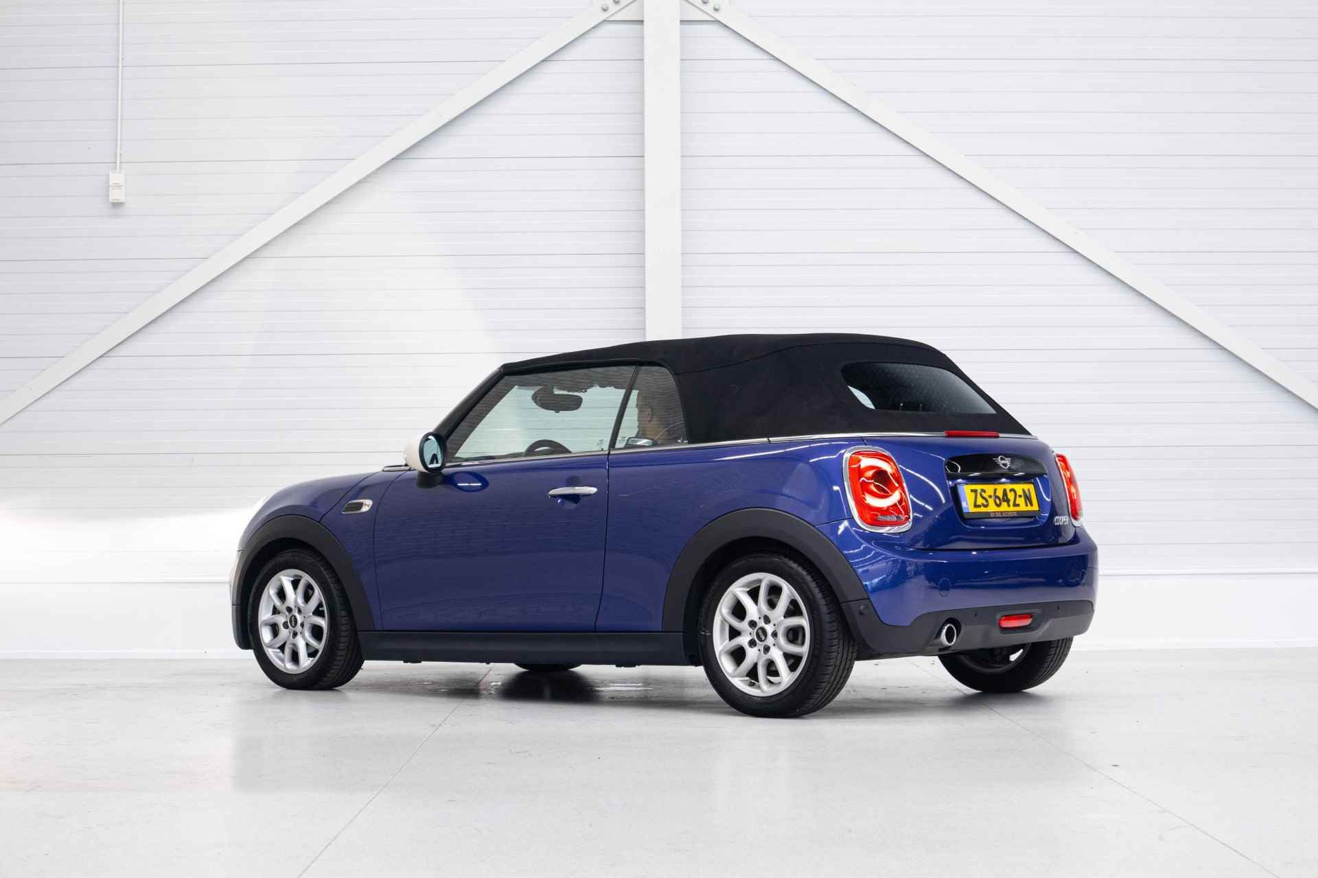 Mini Mini Cabrio 1.5 Cooper | Business | - 17/23