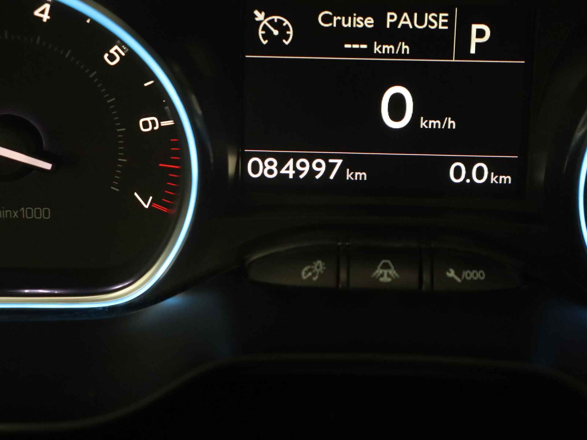 Peugeot 2008 1.2 PureTech Allure 110 pk Automaat | Navigatie | Panorama dak | Climate Control - 9/31