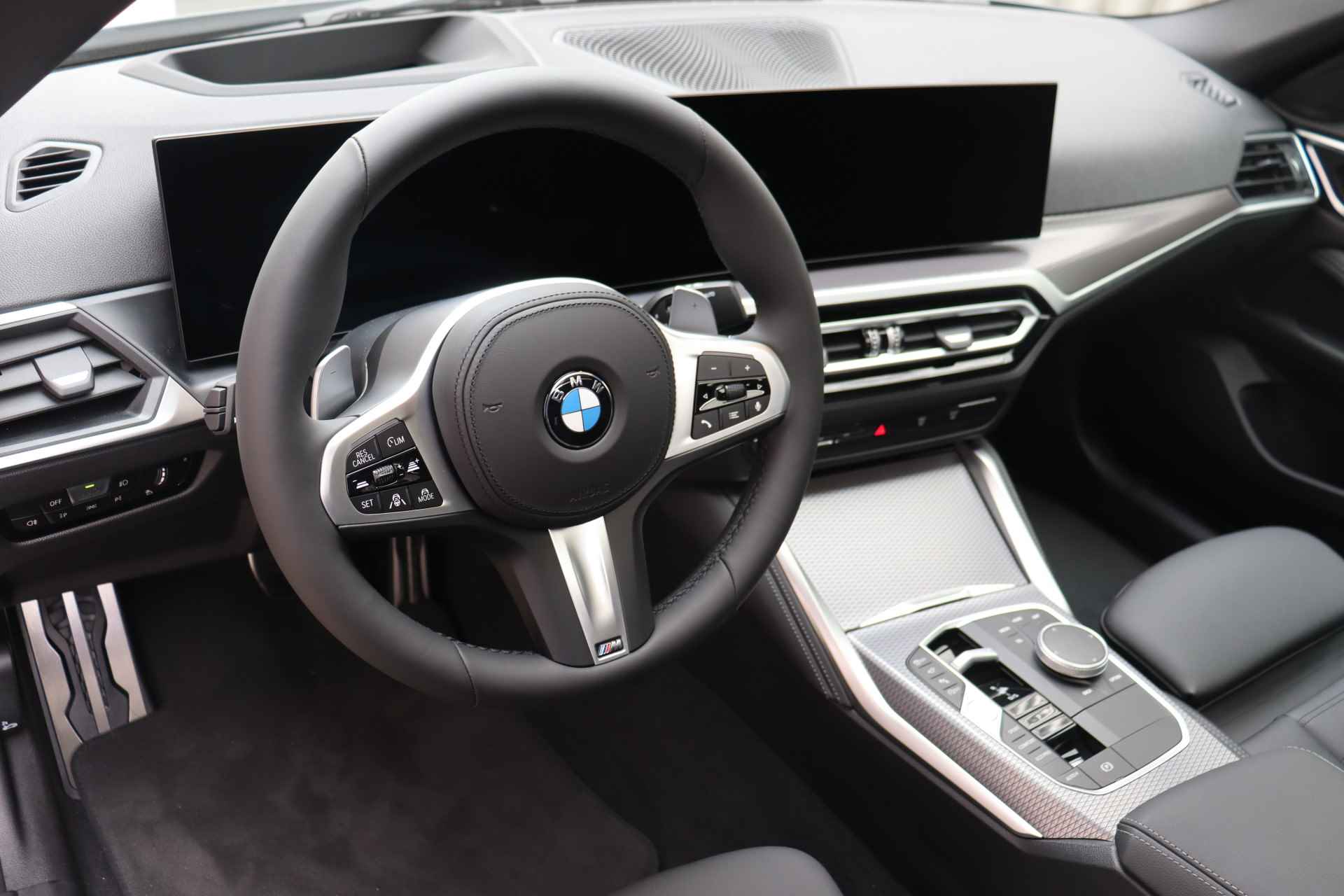 BMW 4 Serie Gran Coupé 420i High Executive M Sport Automaat / Schuif-kanteldak / Parking Assistant Plus / Driving Assistant Professional / M Sportonderstel - 11/20