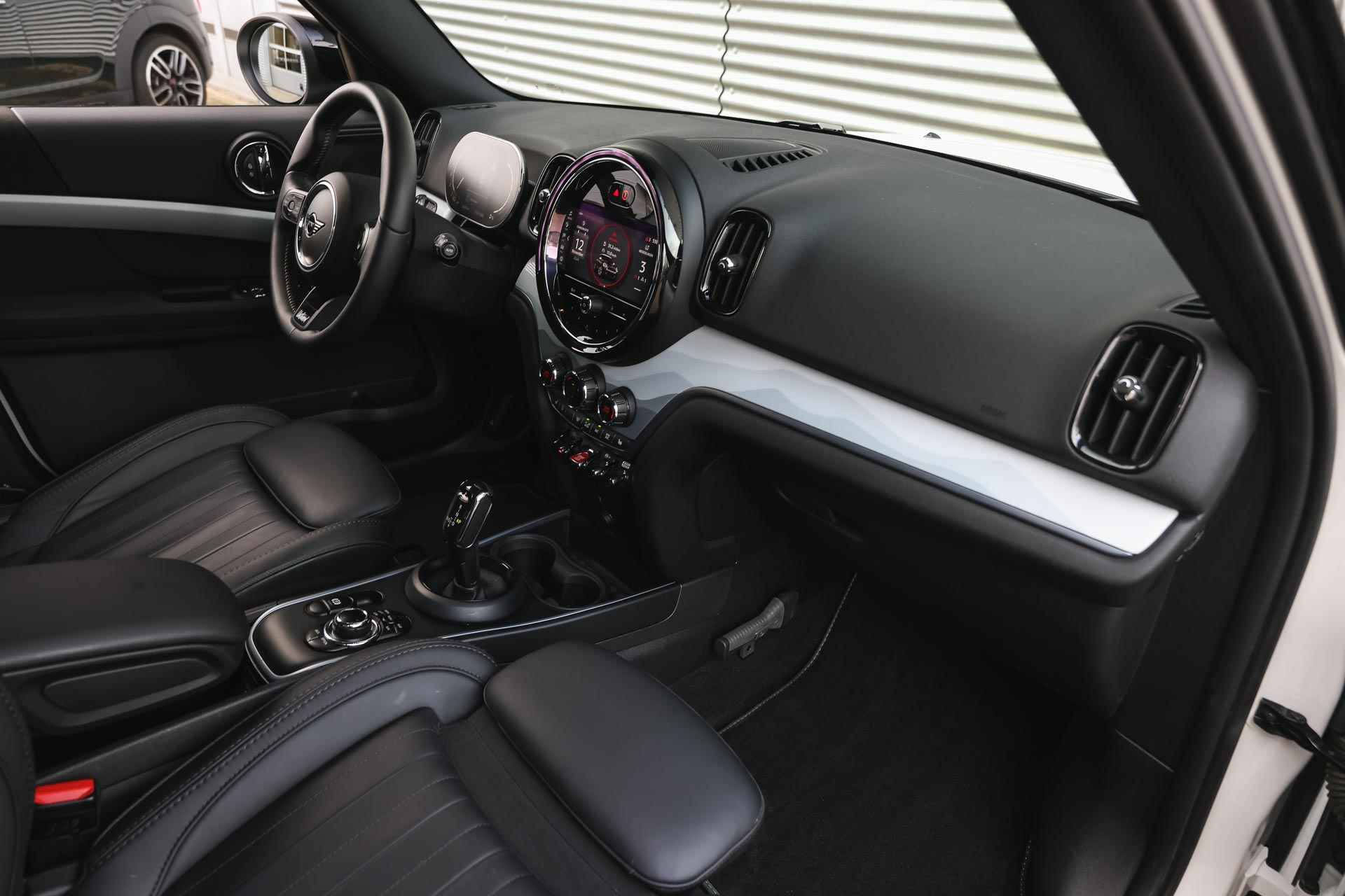 MINI Countryman Cooper S Untamed Automaat / Achteruitrijcamera / Comfort Access / LED / Cruise Control / / Stoelverwarming / PDC achter - 4/32