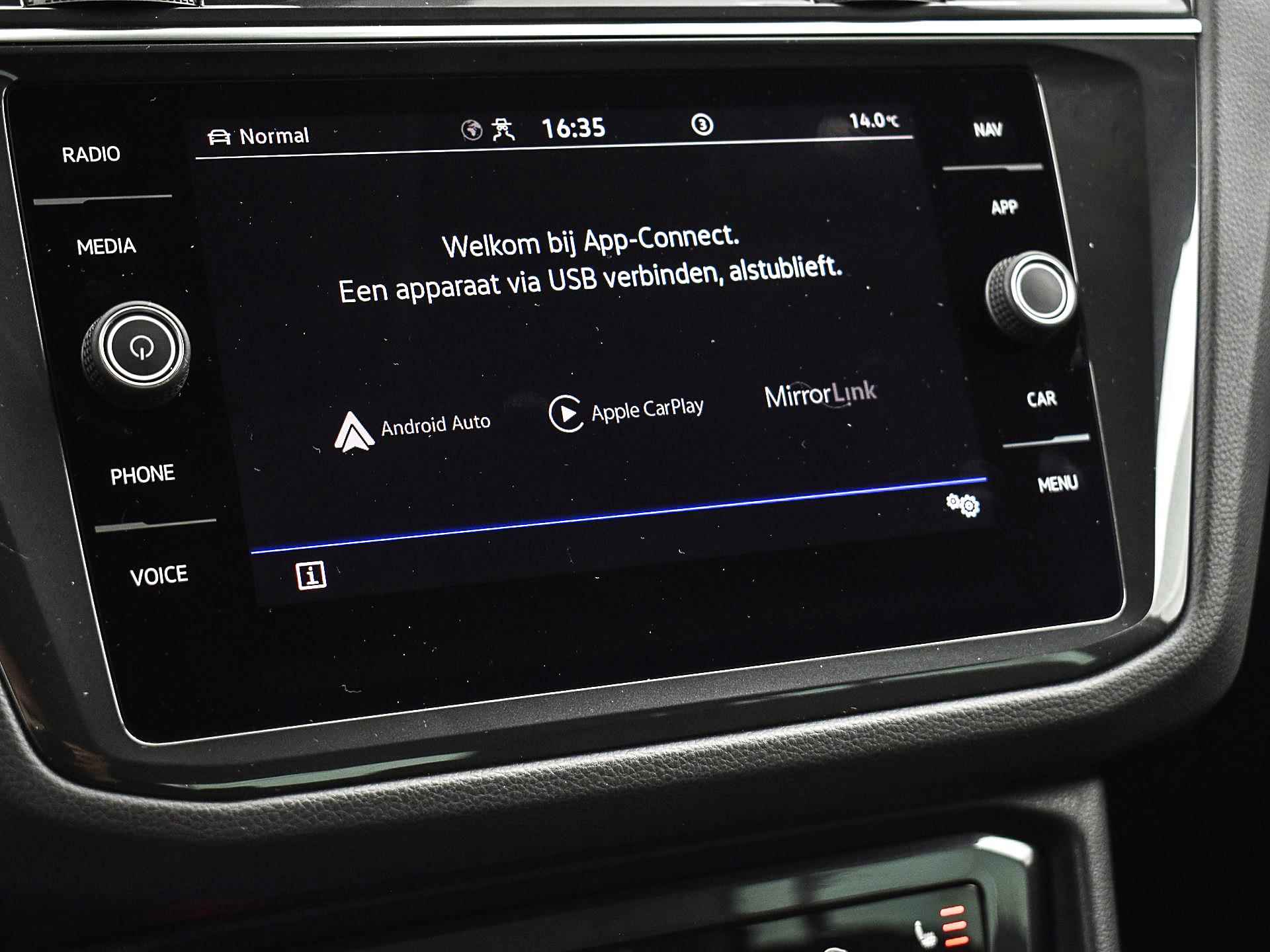 Volkswagen Tiguan 1.4 Tsi 245pk DSG eHybrid Active | ACC | Park Assist | Camera | P-Sensoren | Navi | App-Connect | Trekhaak | Elek. Achterklep | 18'' Inch | Garantie t/m 07-03-2025 of 100.000km - 26/33
