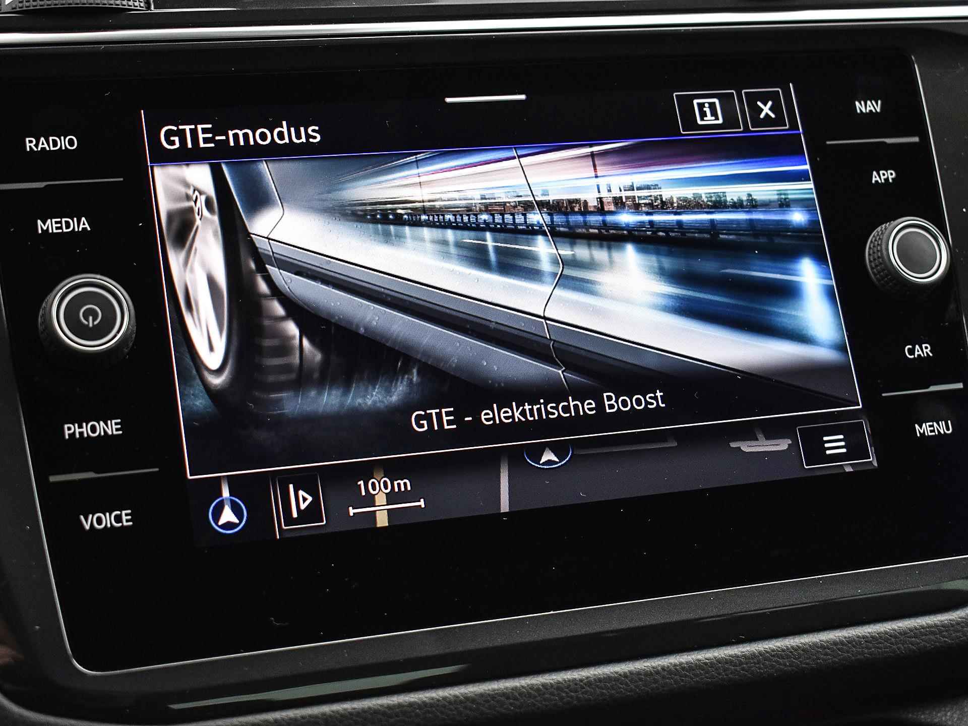 Volkswagen Tiguan 1.4 Tsi 245pk DSG eHybrid Active | ACC | Park Assist | Camera | P-Sensoren | Navi | App-Connect | Trekhaak | Elek. Achterklep | 18'' Inch | Garantie t/m 07-03-2025 of 100.000km - 31/33