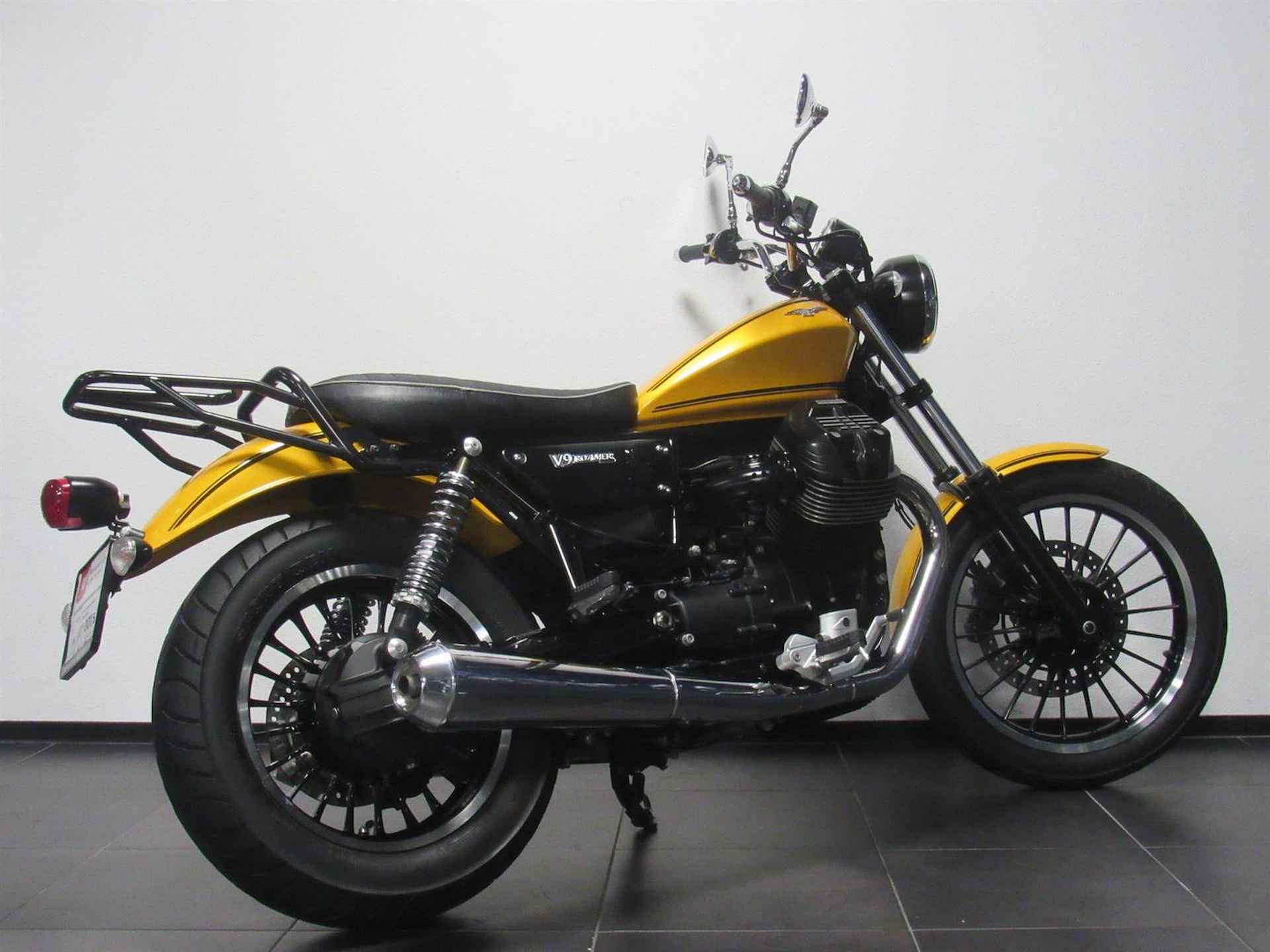 Moto Guzzi V 9 ROAMER - 2016 - 6/15