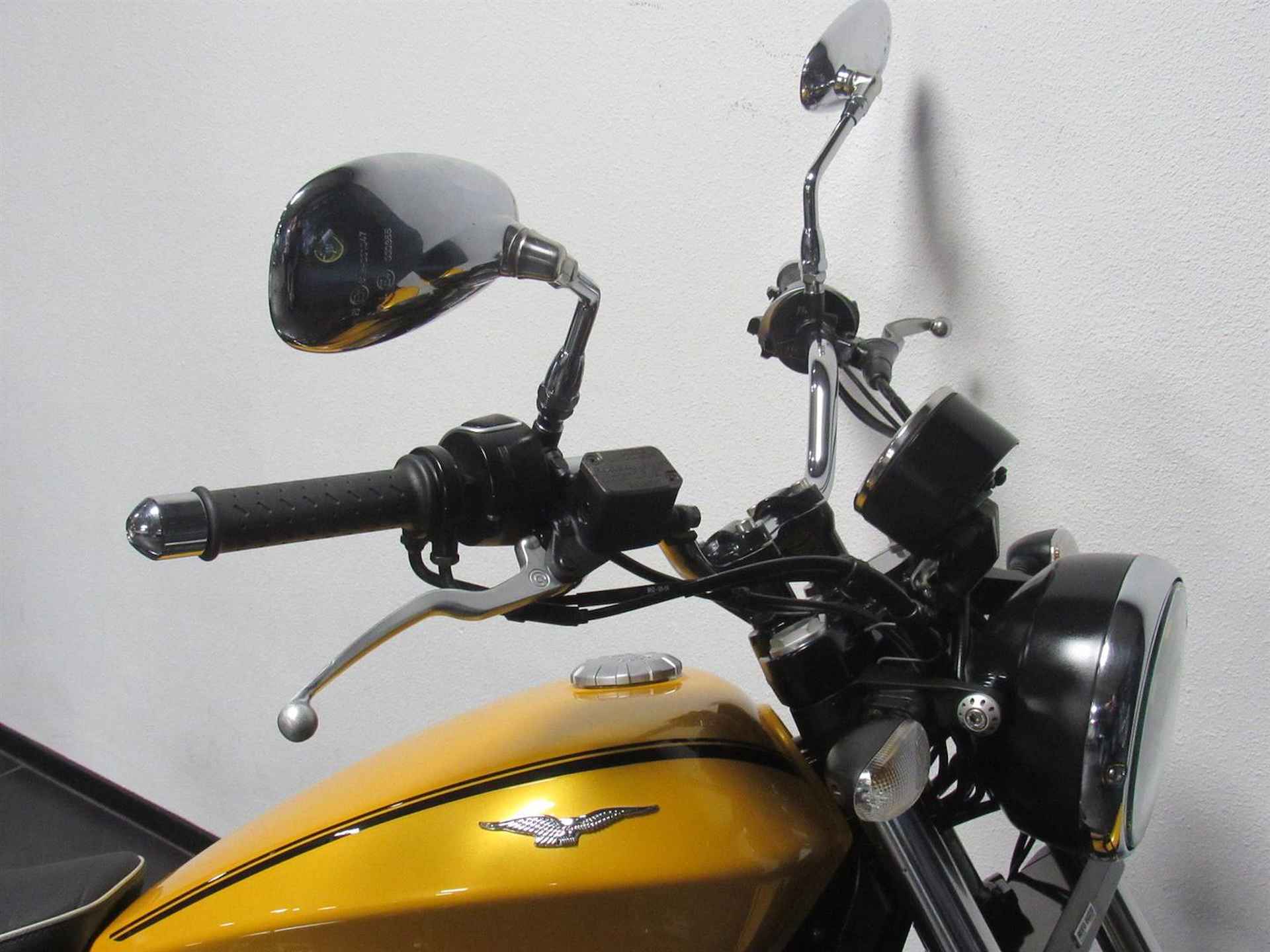 Moto Guzzi V 9 ROAMER - 2016 - 8/15