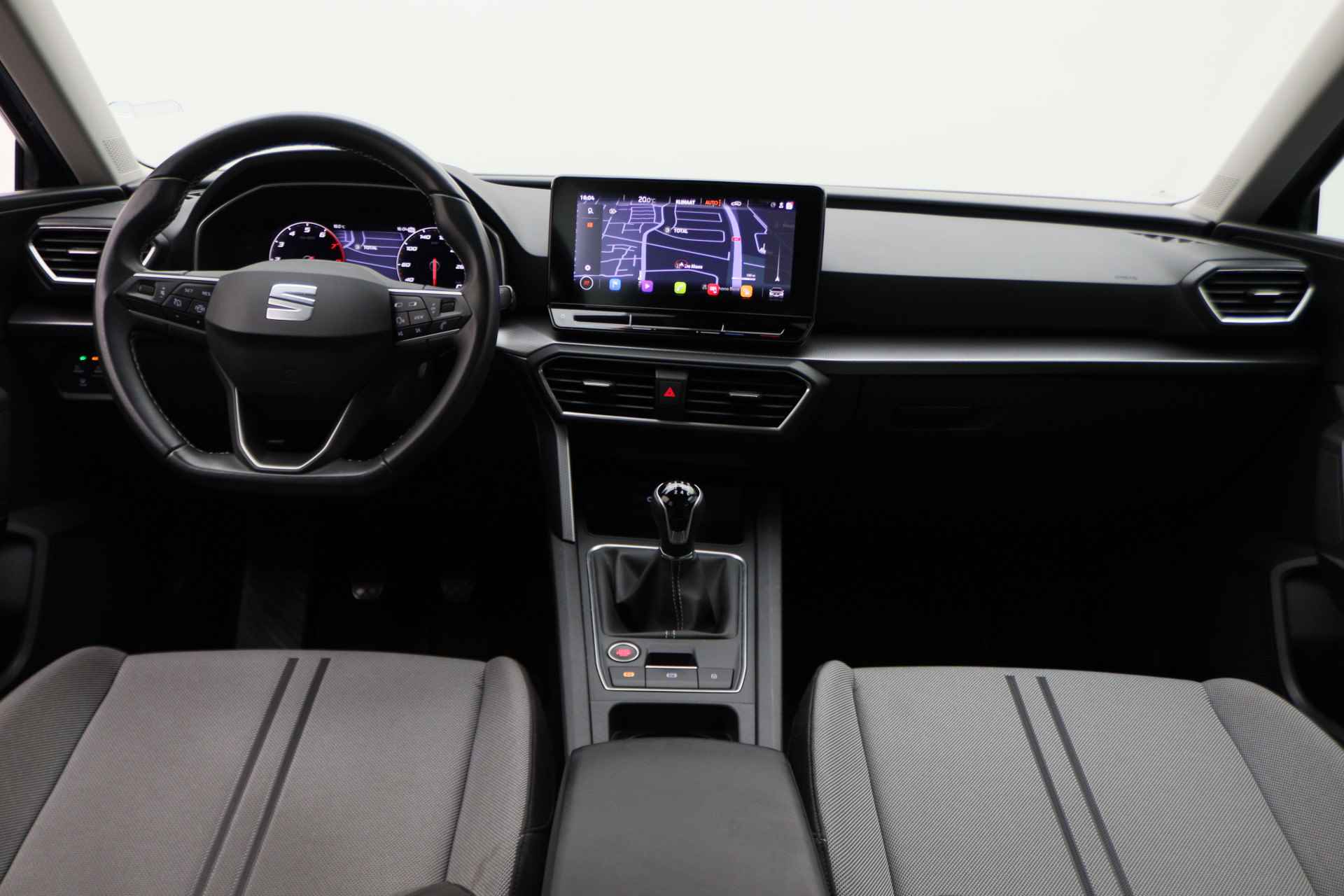 SEAT Leon Sportstourer 1.5 TSI Style Business Intense Apple Carplay, Lane Assist, Navigatie, Camera, LED, DAB - 2/45