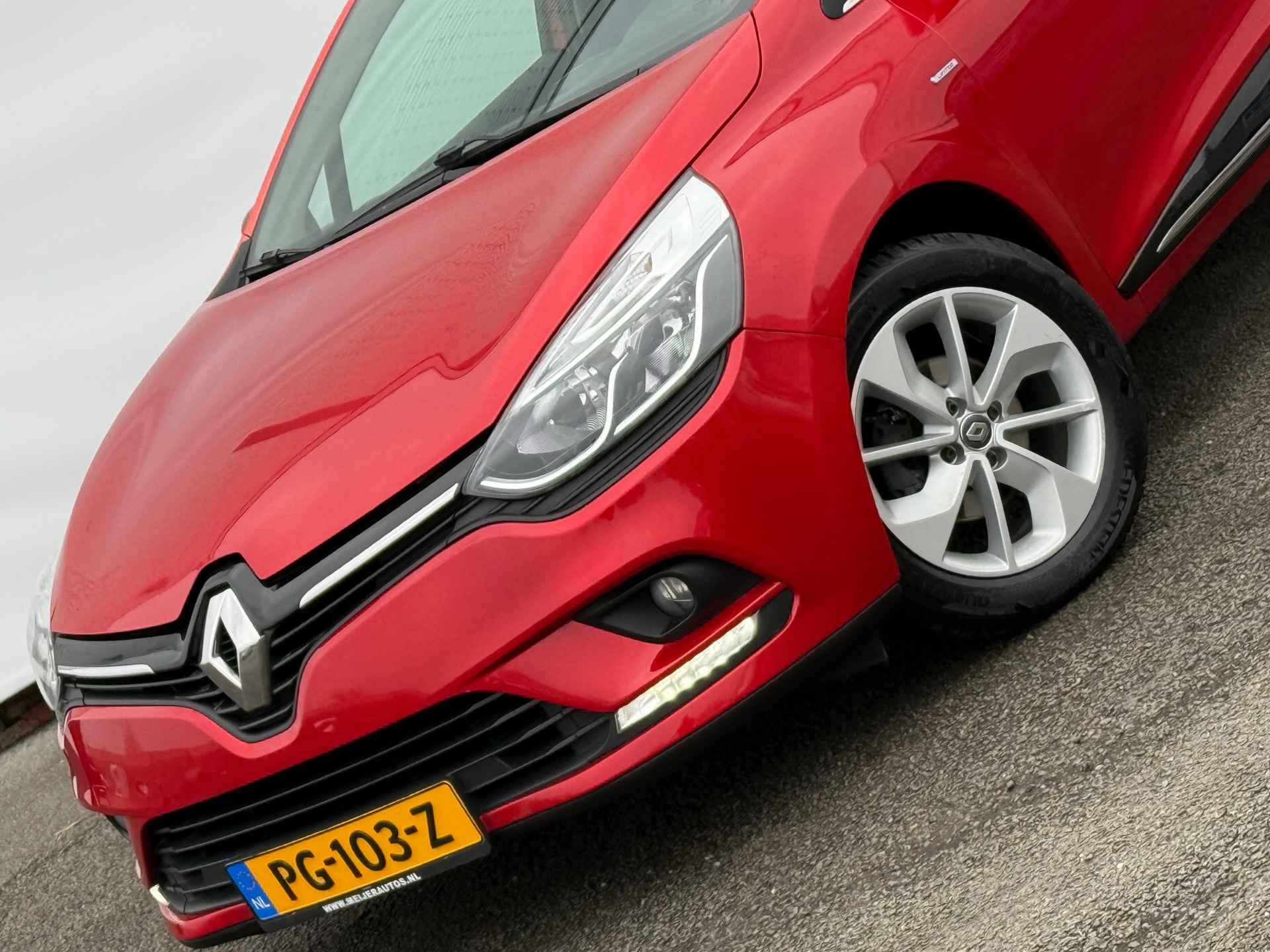 Renault Clio 1.5 dCi Ecoleader Limited Sportvelgen | Airco | Cruise | 5 deurs | Trekhaak | Navigatie !! - 4/30