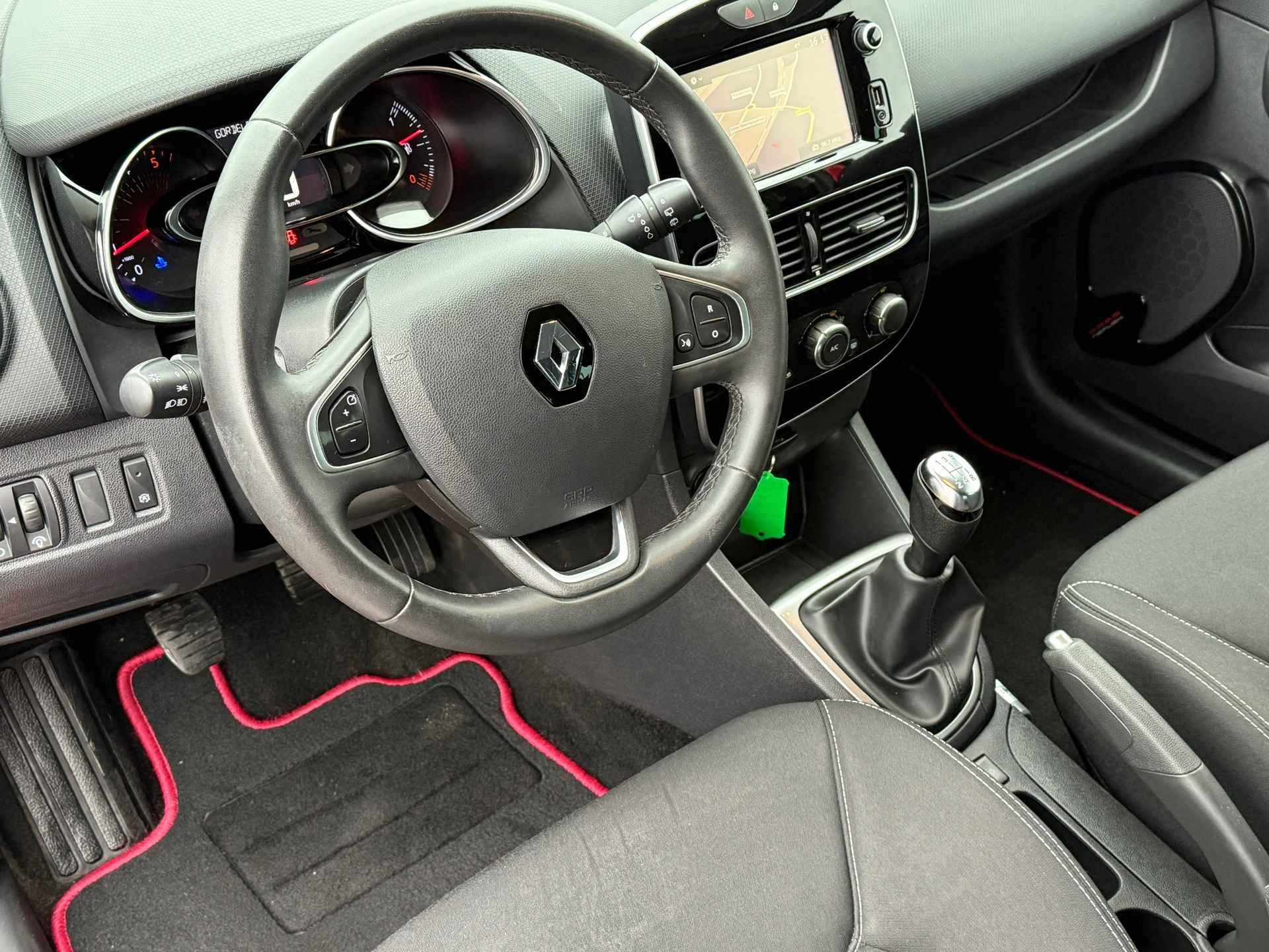 Renault Clio 1.5 dCi Ecoleader Limited Sportvelgen | Airco | Cruise | 5 deurs | Trekhaak | Navigatie !! - 6/30