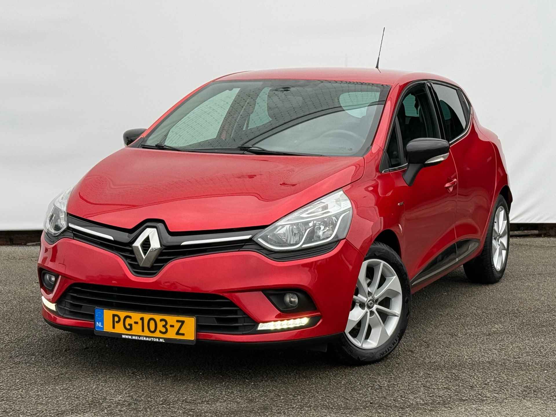 Renault Clio 1.5 dCi Ecoleader Limited Sportvelgen | Airco | Cruise | 5 deurs | Trekhaak | Navigatie !! - 22/30