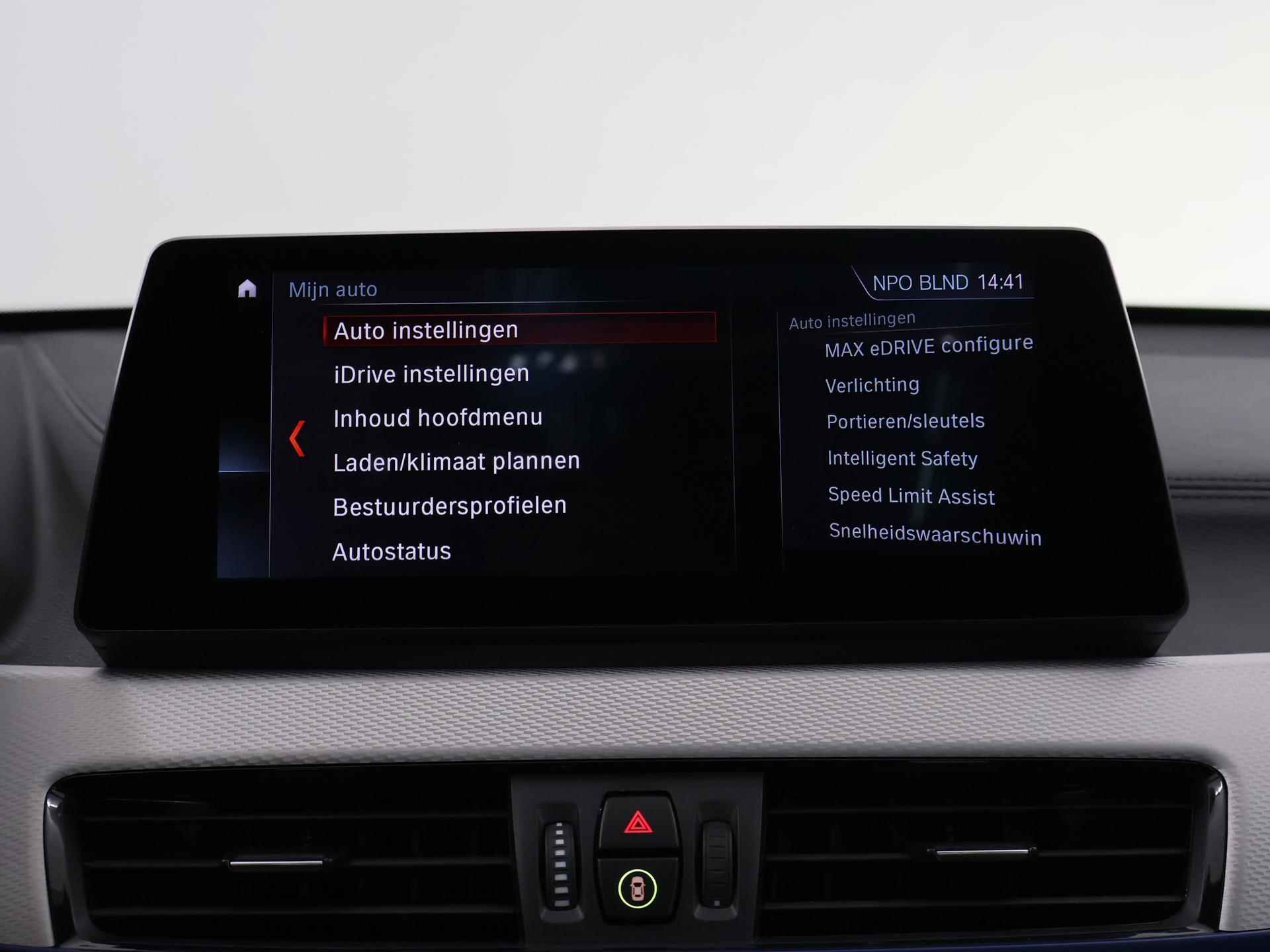 BMW X1 xDrive25e eDrive Edition | M-Sport | Panoramadak | Sportstoelen | Camera | HUD | Lederen Interieur | Groot Navigatie | Standkachel | DAB | Stoelverwarming | NL Auto | - 19/46