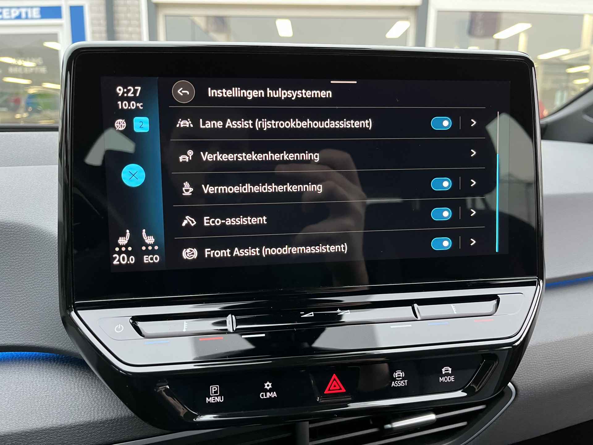 Volkswagen ID.3 Pro 58 kWh / SUBSIDIE/ WARMTEPOMP/ PARK SENSOREN/ LED/ STOEL EN STUUR VERWARM./ ADAPT. CRUISE/ APP CONNECT/ NAVI/ CLIMA/ DAB/ 19" LMV/ - 23/42