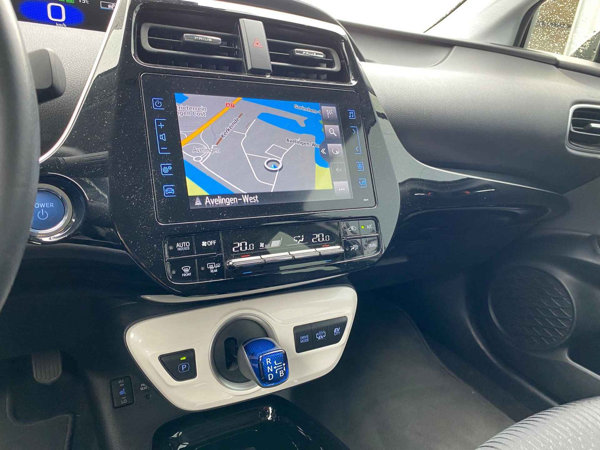 Toyota Prius 1.8 Plug-in Dynamic | Solar Panel | Navigatie | BTW | UNIEK | Matrix LED | Winter Pack | - 11/18