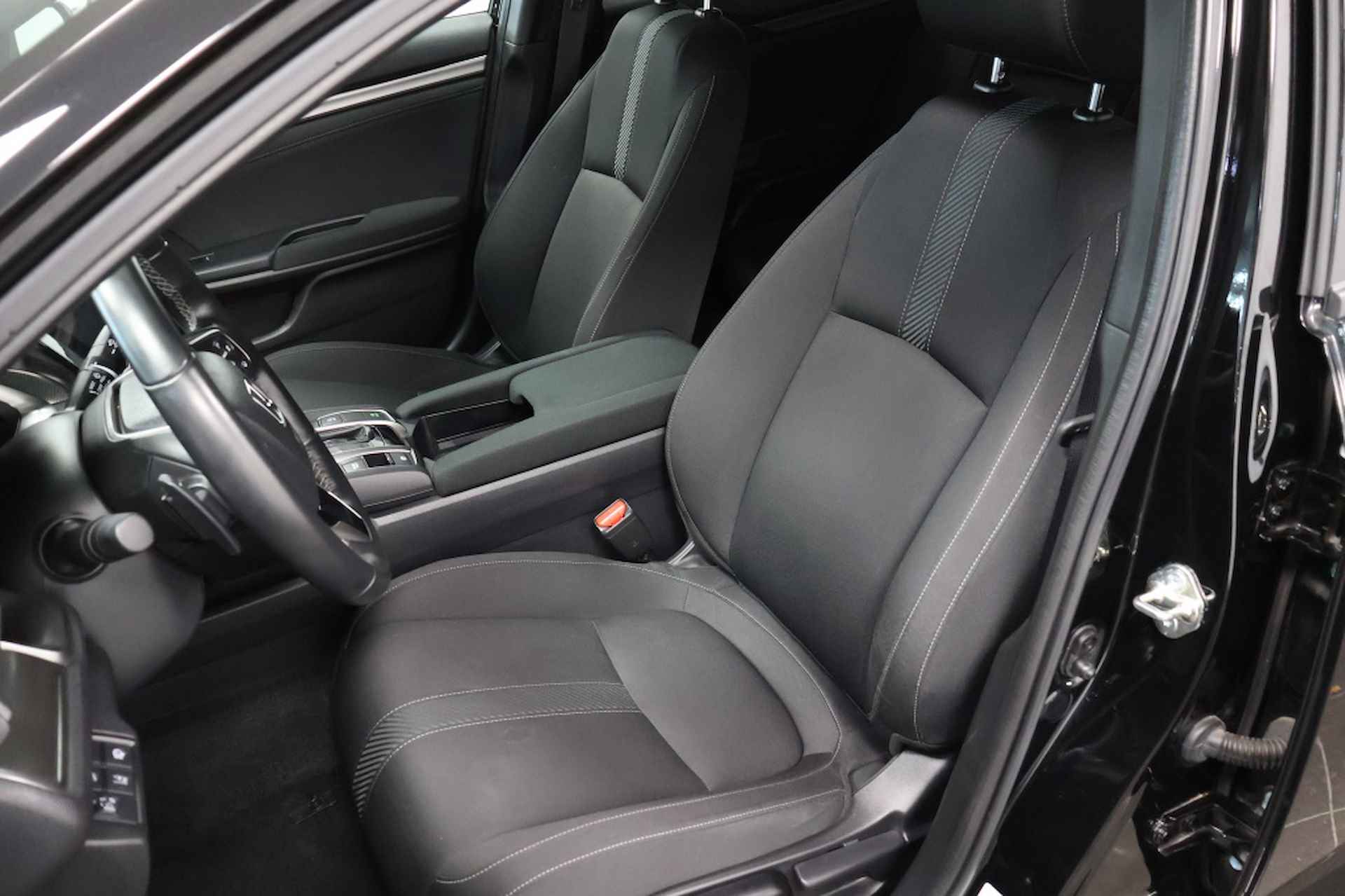 Honda Civic 1.0 i-VTEC Premium | Automaat - 5/36