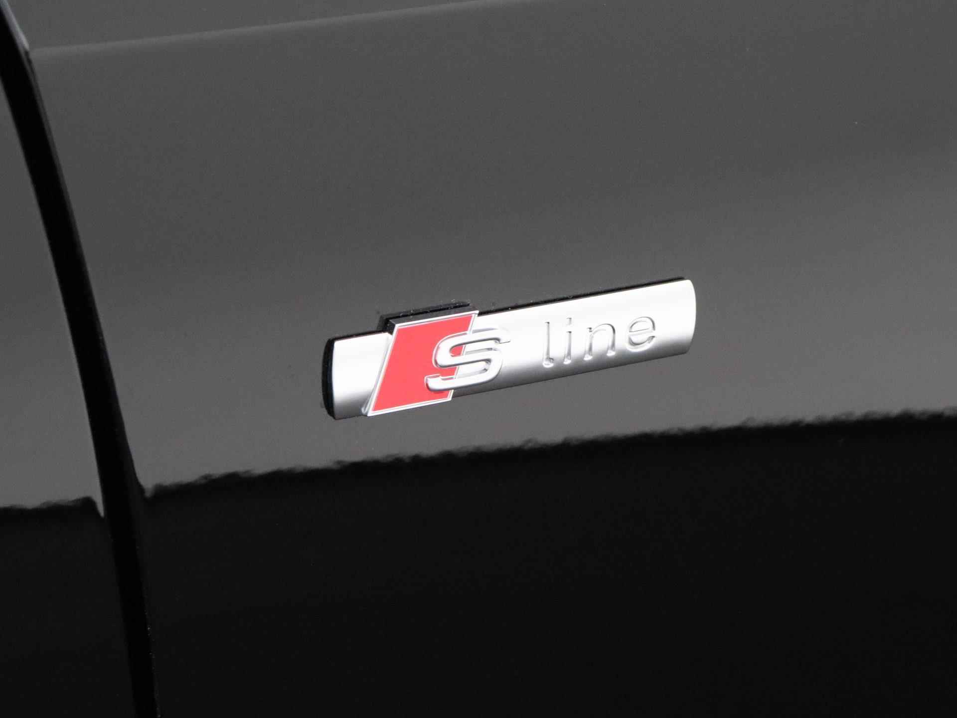 Audi A4 Avant S edition Competition 35 TFSI 110 kW / 150 pk - 39/40
