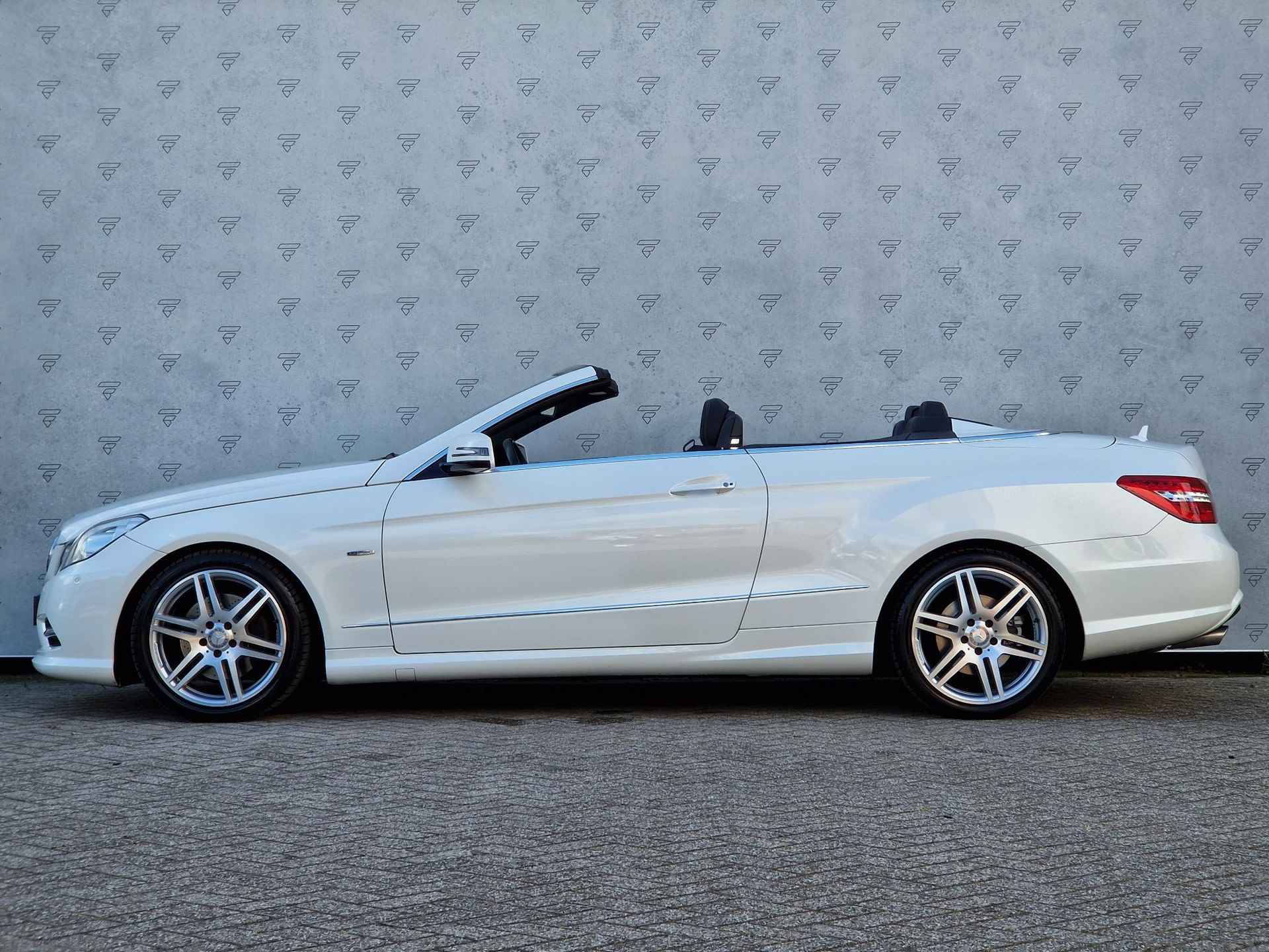 Mercedes-Benz E-klasse Cabrio 200 CGI Avantgarde | Leder | Xenon | Airscarf | LED | Stoelverwarming | Cruise | Navi | Clima | - 2/34