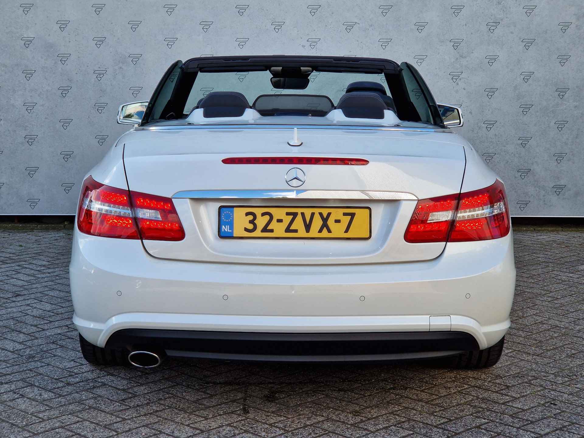 Mercedes-Benz E-klasse Cabrio 200 CGI Avantgarde | Leder | Xenon | Airscarf | LED | Stoelverwarming | Cruise | Navi | Clima | - 11/34