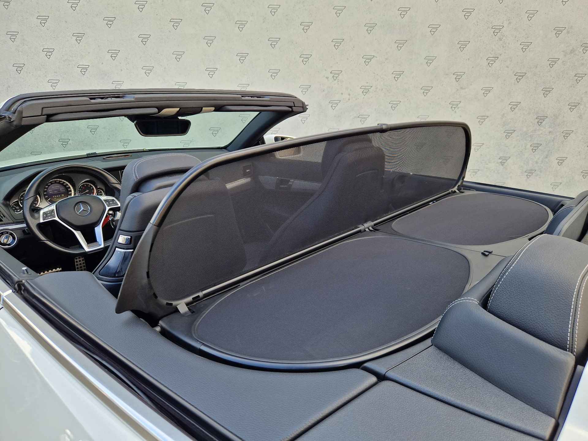 Mercedes-Benz E-klasse Cabrio 200 CGI Avantgarde | Leder | Xenon | Airscarf | LED | Stoelverwarming | Cruise | Navi | Clima | - 17/34