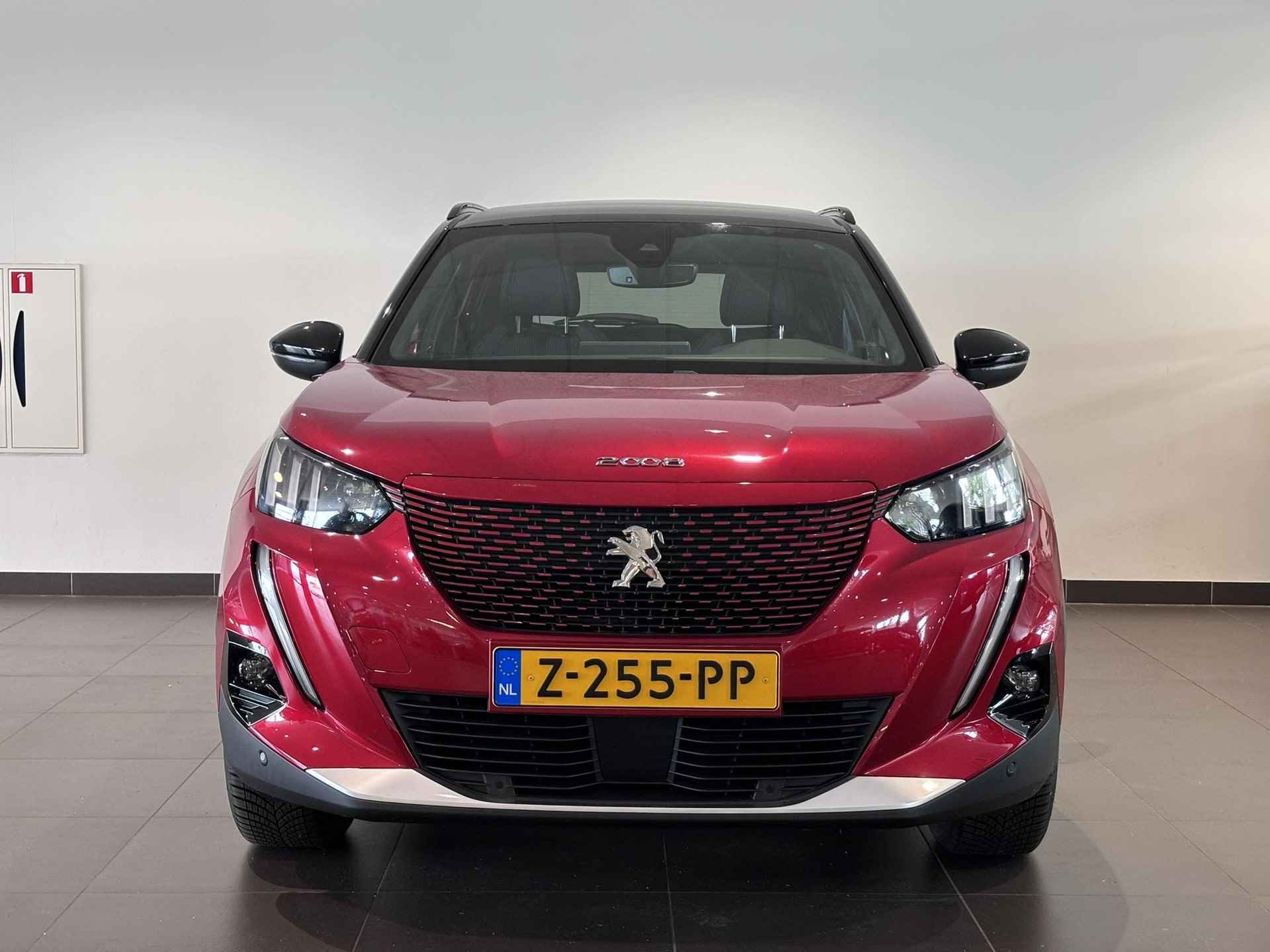 Peugeot e-2008 SUV GT EV 3-FASEN 50kWh 136pk AUTOMAAT | SCHUIF/KANTELDAK | KEYLESS ENTRY | ADAPTIVE CRUISE | NAVI | CAMERA | GRIPCONTROL - 6/78