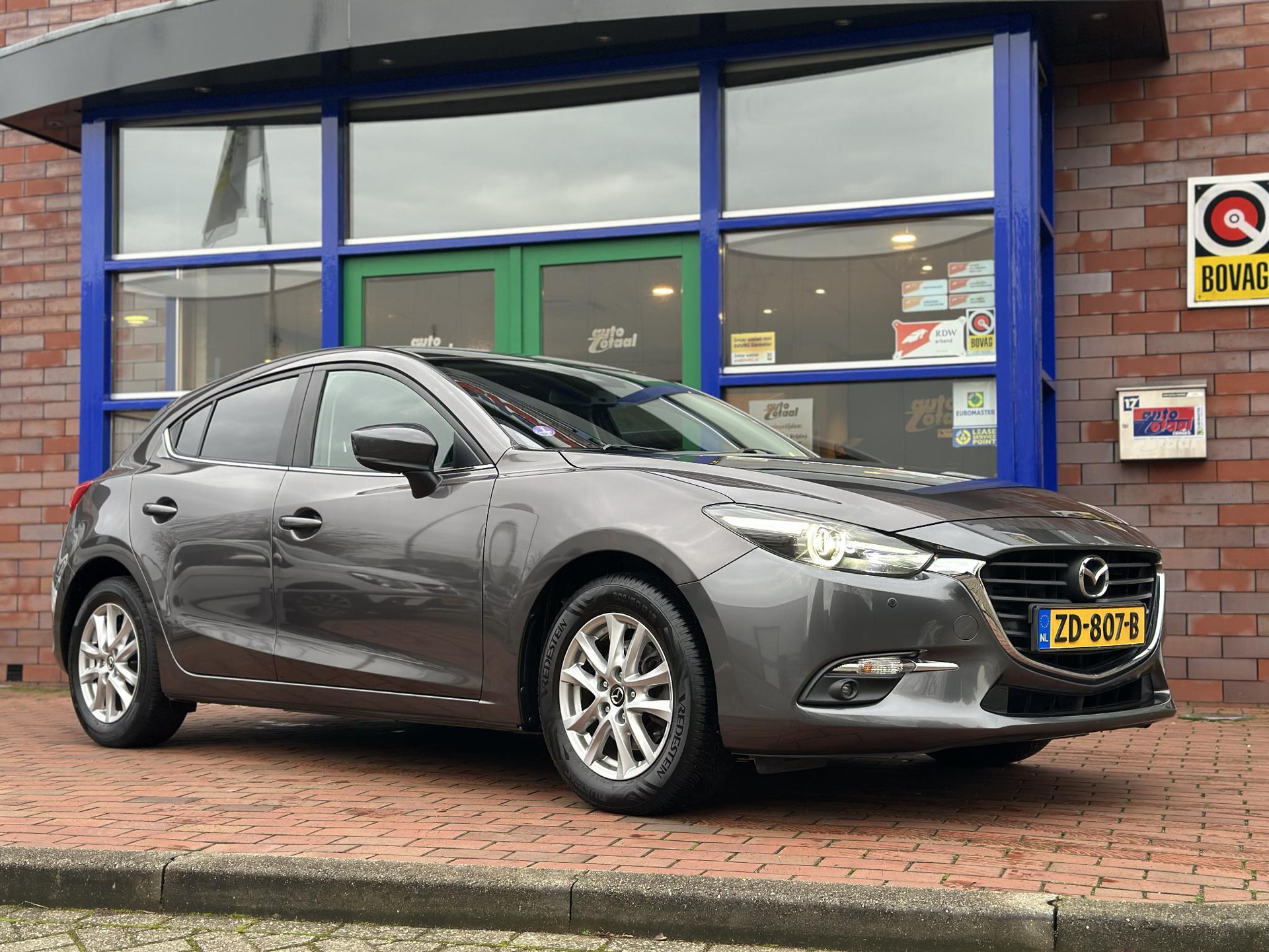 Mazda 3 2.0 SkyActiv-G 120 SkyLease+