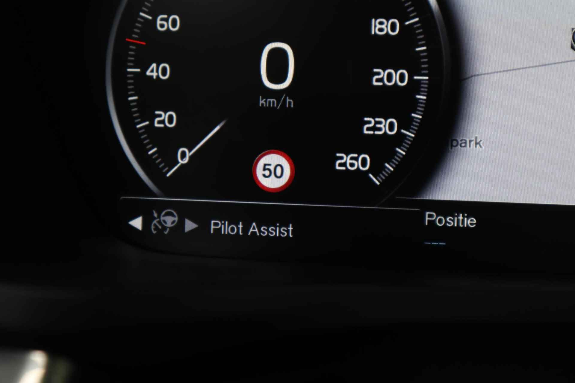 Volvo S60 2.0 Recharge T8 AWD R-Design Long Range | Panoramadak | Exterieur Styling Kit | 20'' LM | Unieke auto | - 24/38