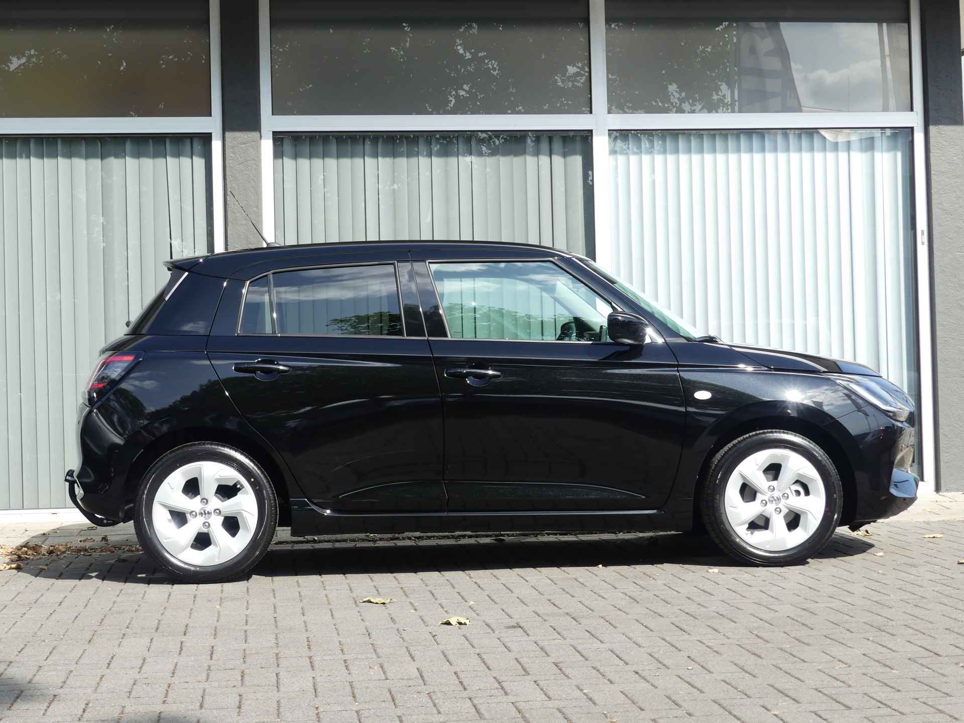 Suzuki Swift 1.2 Select Automaat Smart Hybrid Navigatie, Trekhaak - 3/34