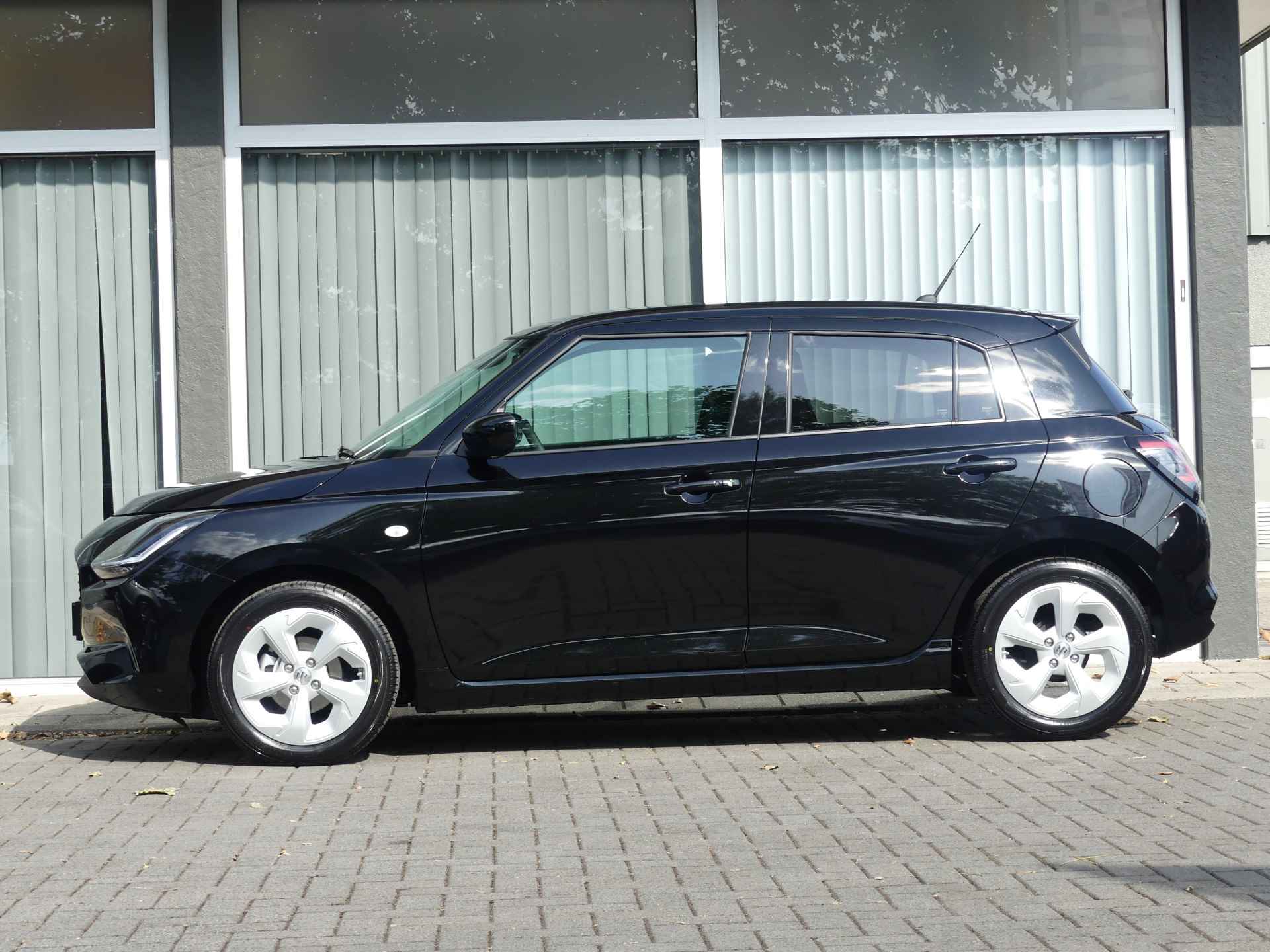 Suzuki Swift 1.2 Select Automaat Smart Hybrid Navigatie, Trekhaak - 4/34