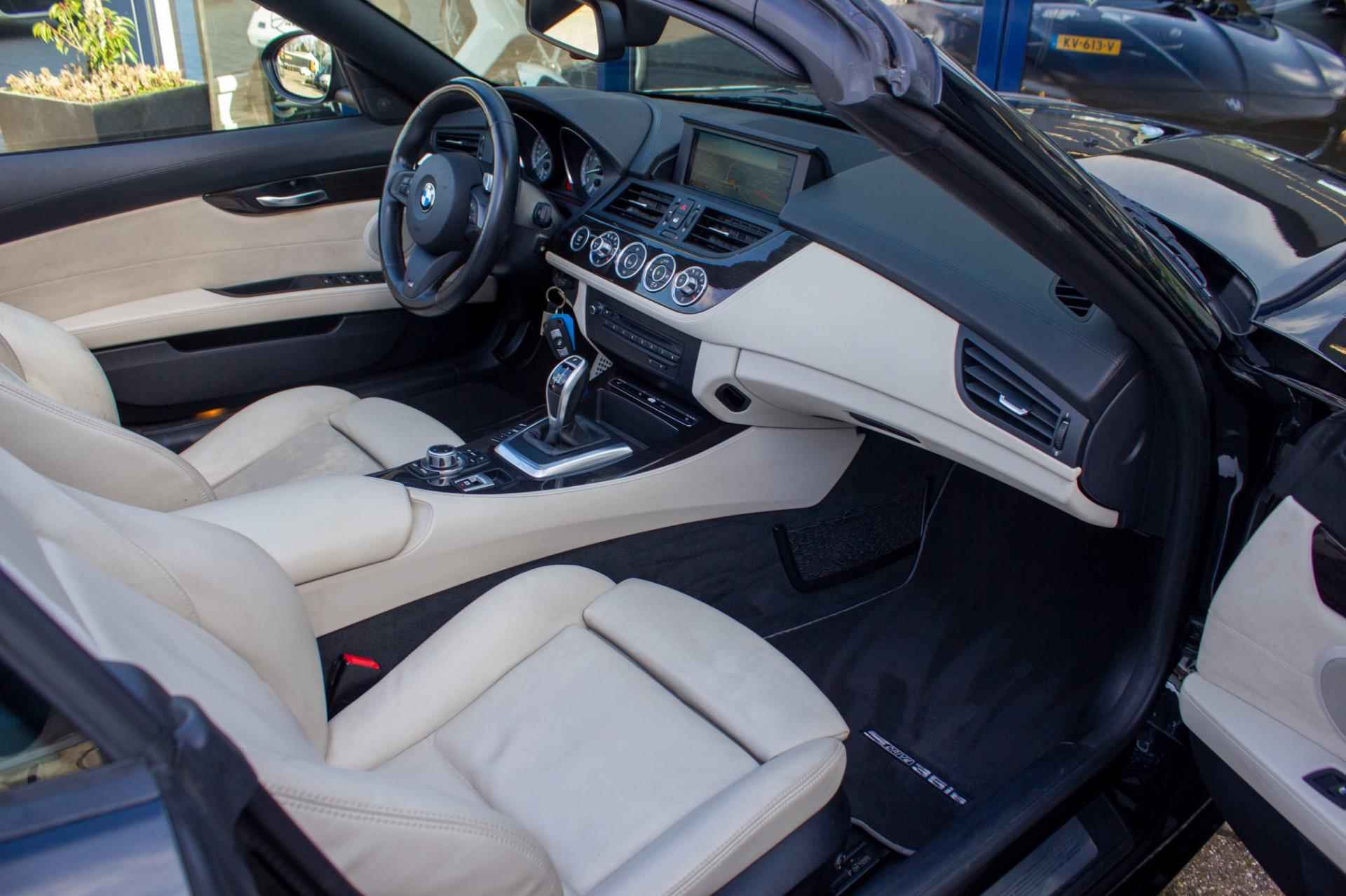 BMW Z4 Roadster SDrive35is Executive | Prijs rijklaar incl. 12 mnd garantie | M-Pakket Navi Leder Bi-Xenon 19"Lmv - 15/37