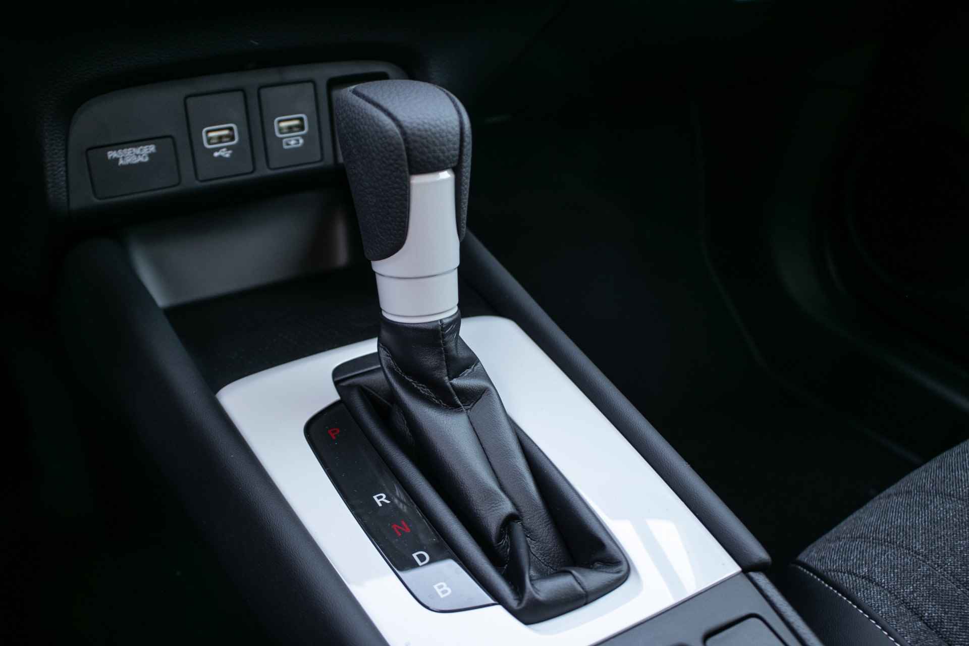 Honda Jazz 1.5 e:HEV Elegance - All-in rijklrprs | Honda Sensing | Apple cp/Android auto! - 26/41