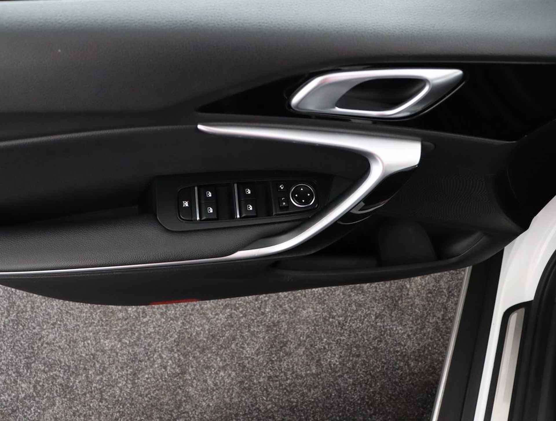 Kia Xceed 1.0 T-GDi DynamicLine - 18" LM-velgen - Apple Carplay/Android Auto - Navigatie - Airco - Camera - Fabrieksgarantie tot 02-2027 - 17/54